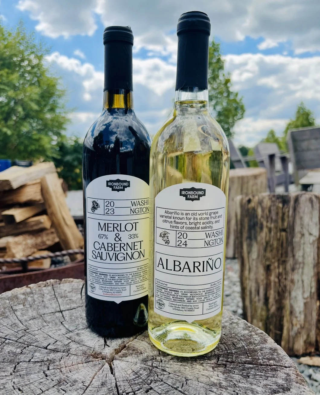 🍷 NEW WINES JUST DROPPED 🍷⁠
Did you know our master cidermaker was also a master winemaker?⁠
⁠
Joining our lineup of wine:⁠
🍇 Albari&ntilde;o⁠
🍇 Merlot + Cabernet Sauvignon Blend⁠
⁠
Available now by the glass or bottle at the Tasting Room, at the