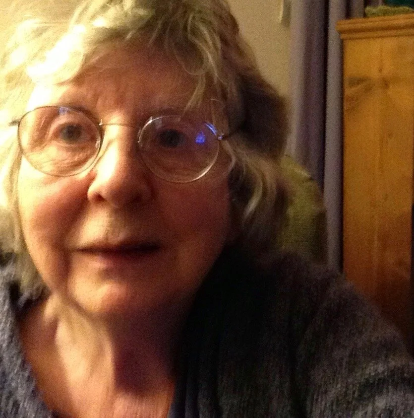 Moya Pringle                   Threads of Iona Weaver