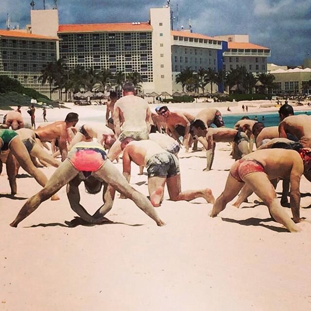 Oh, what I wouldn&rsquo;t do to be back on the beaches of Cancun. WHAT A VIEW! lgtbqia #clubmed #atlantisevents #gay #mexico #cancun #bottom #comedy #travel #gayally #sun #assup #stretchitout