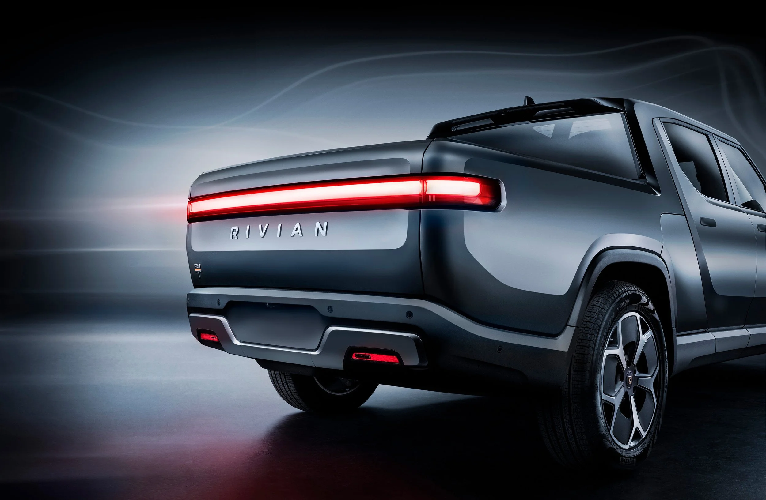 Rivian_Rear_2_A67_Retouch.jpg