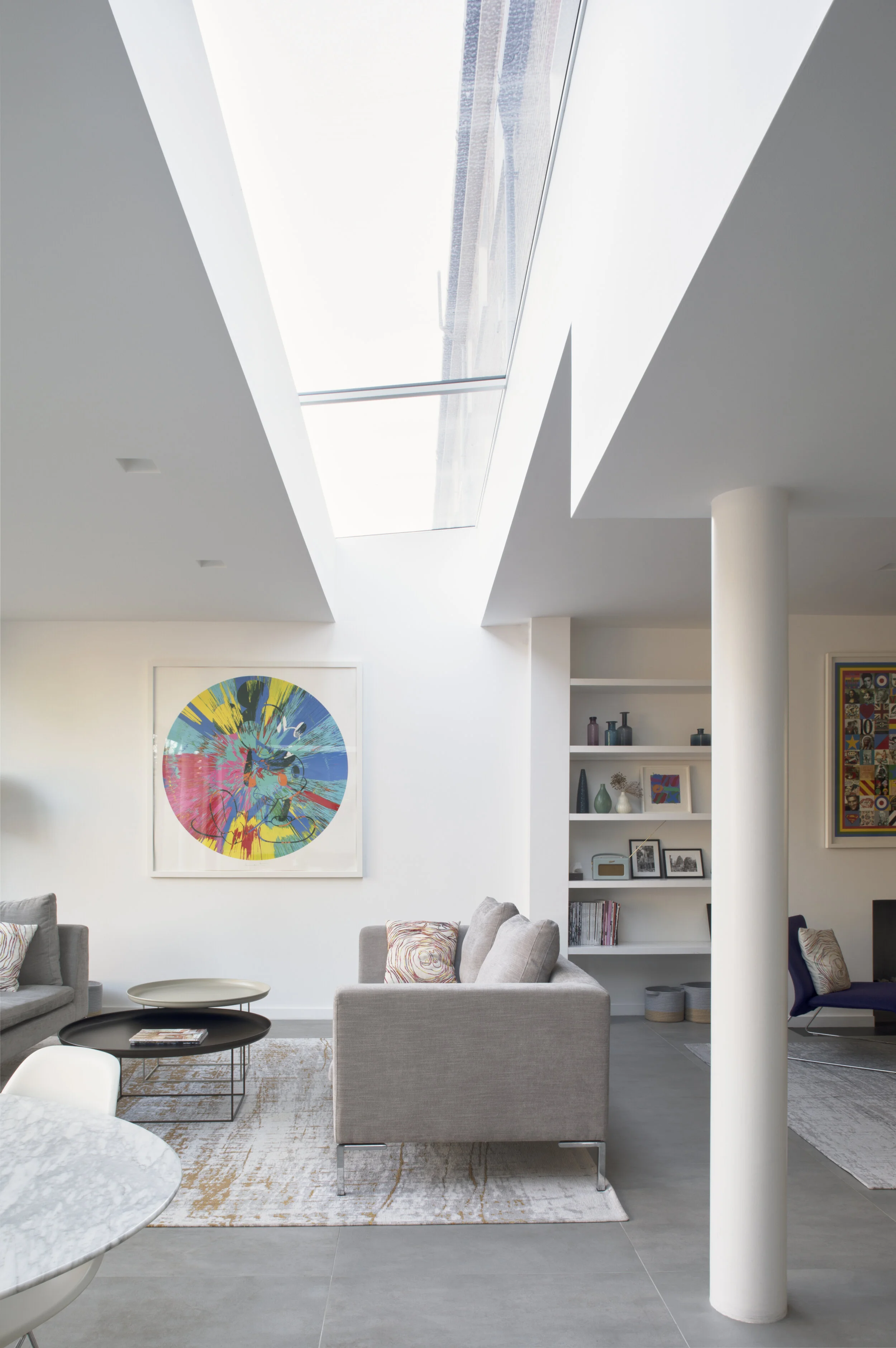 Roof window floods the living space with natural light