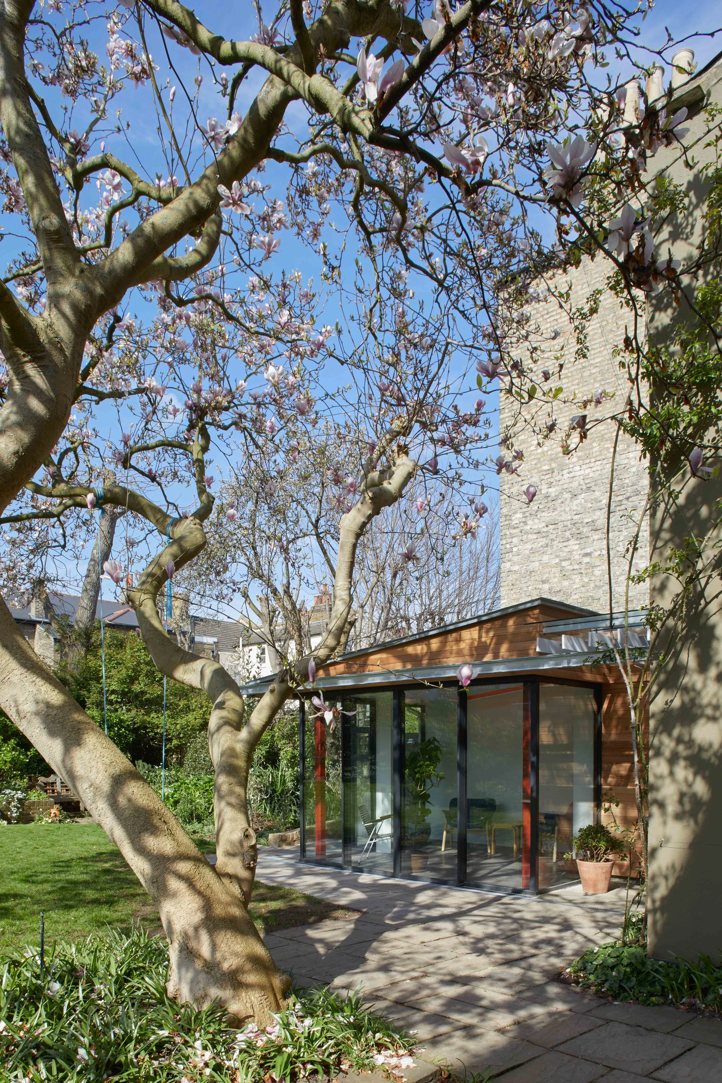 Garden room ideas for home study. How to build a new home office or home study.