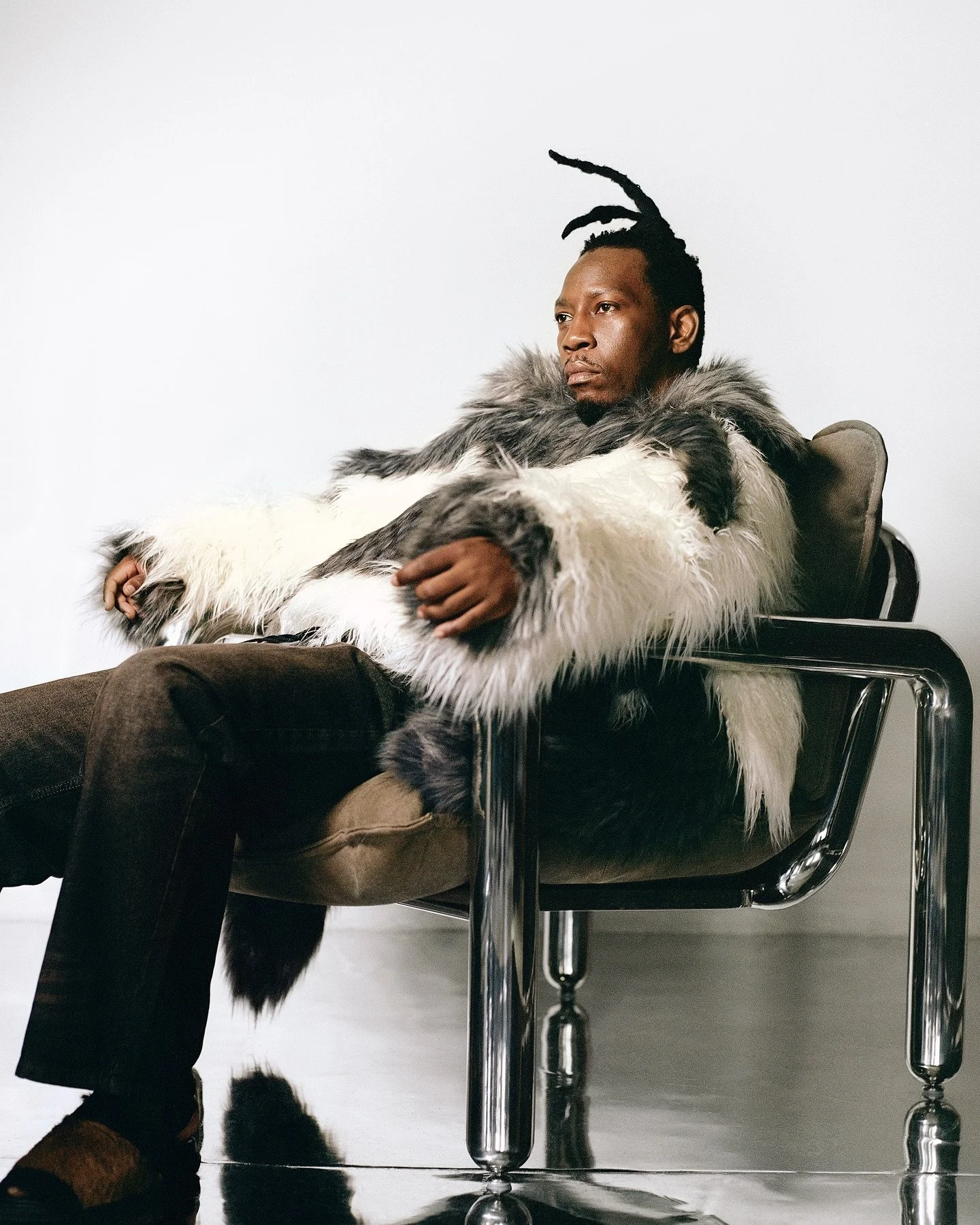 @tiggsdaauthor for @schonmagazine ‼️
Grooming by me #makeupbysimmi 

Using @elemis_uki 

&ldquo;Tanzanian-born and London-raised,
@tiggsdaauthor has been making waves in the music scene for over a decade, blending genres and creating tracks that reso