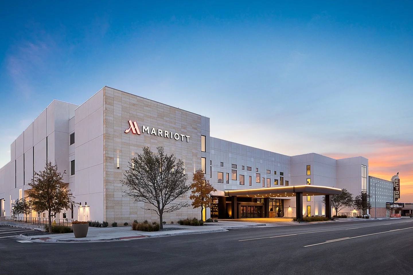 Step into the Odessa Marriott and be ready to feel right at home! Immerse yourself in the heart of downtown Odessa, TX, and get ready for an upscale West Texas experience like no other.