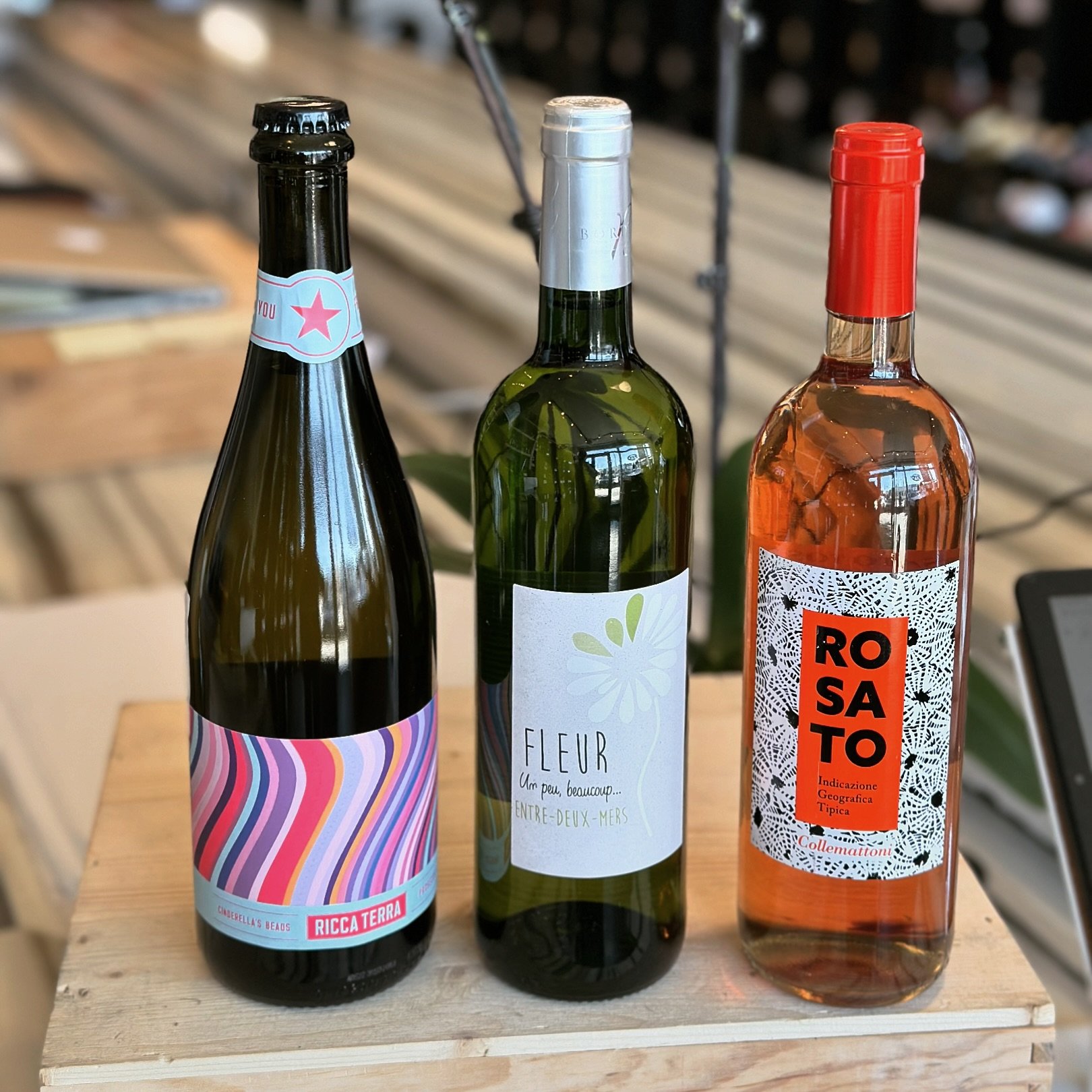 Looking for the perfect last minute Mother&rsquo;s Day gift? We have a bundle of bubbles, ros&egrave; and white wine all wrapped up for Mom for $65. Available at both Jwebb West Springs and The Wine Shop in Glenmore Landing. 

#thewineshop #jwebb #yy