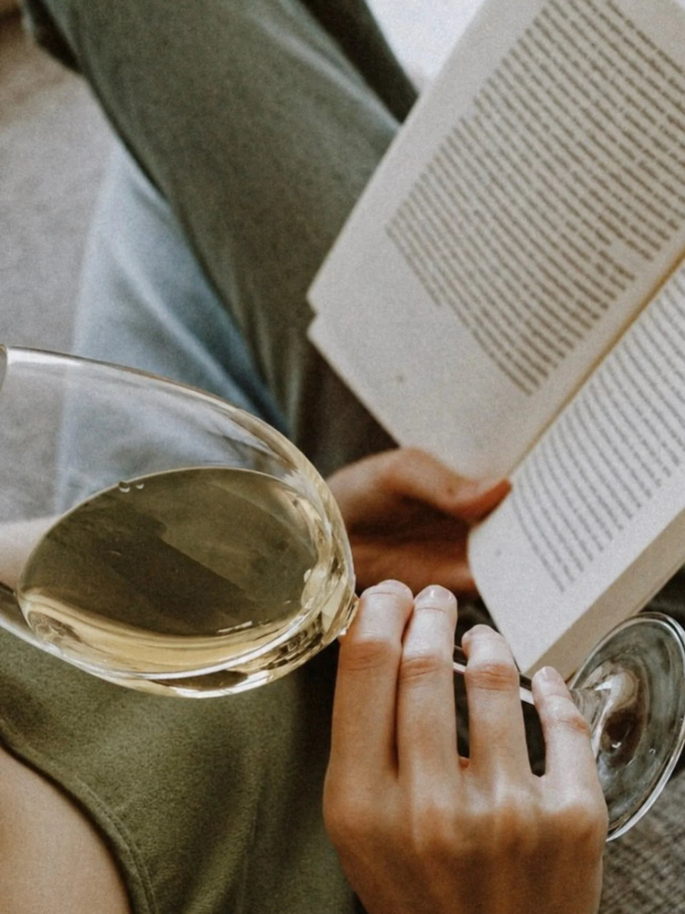 Calling all wine and book lovers!

Friday, September 25 is the last day to join the DaFoe Wines Book Club and receive our Fall 2026 shipment. We have something very special planned, and it&rsquo;s going to be a good one.

Visit the link in our bio fo
