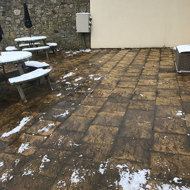 Patio cleaning today bit cold but customer very happy