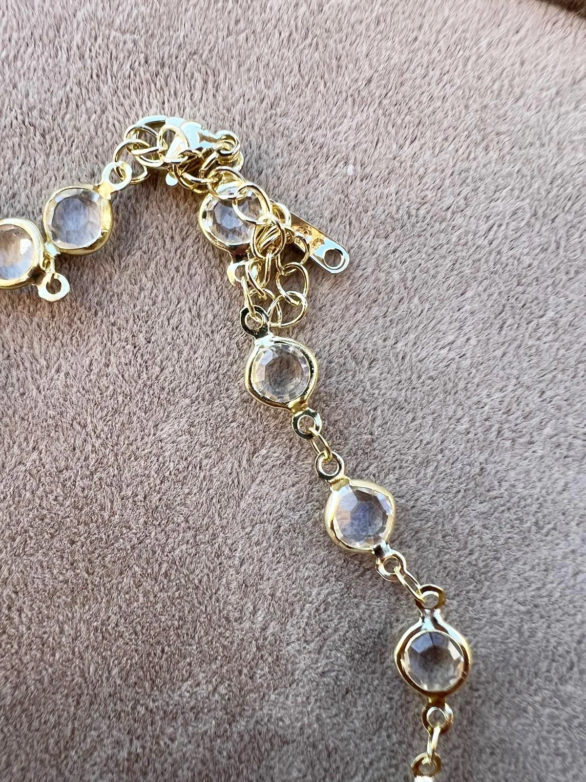 Vintage Gold Tone Bezel Set Faceted Clear Crystal Necklace-3.jpeg