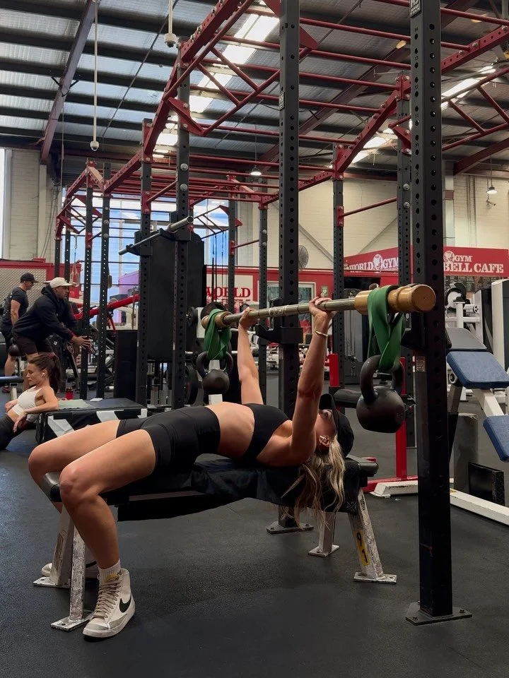 A little dump from my last phase of training .. and boy was it messy 😂

This 7 week phase was supposed to be all about final upper body rehab working on stability and rebuilding strength, with the look to get back to my favourite exercise, benching,