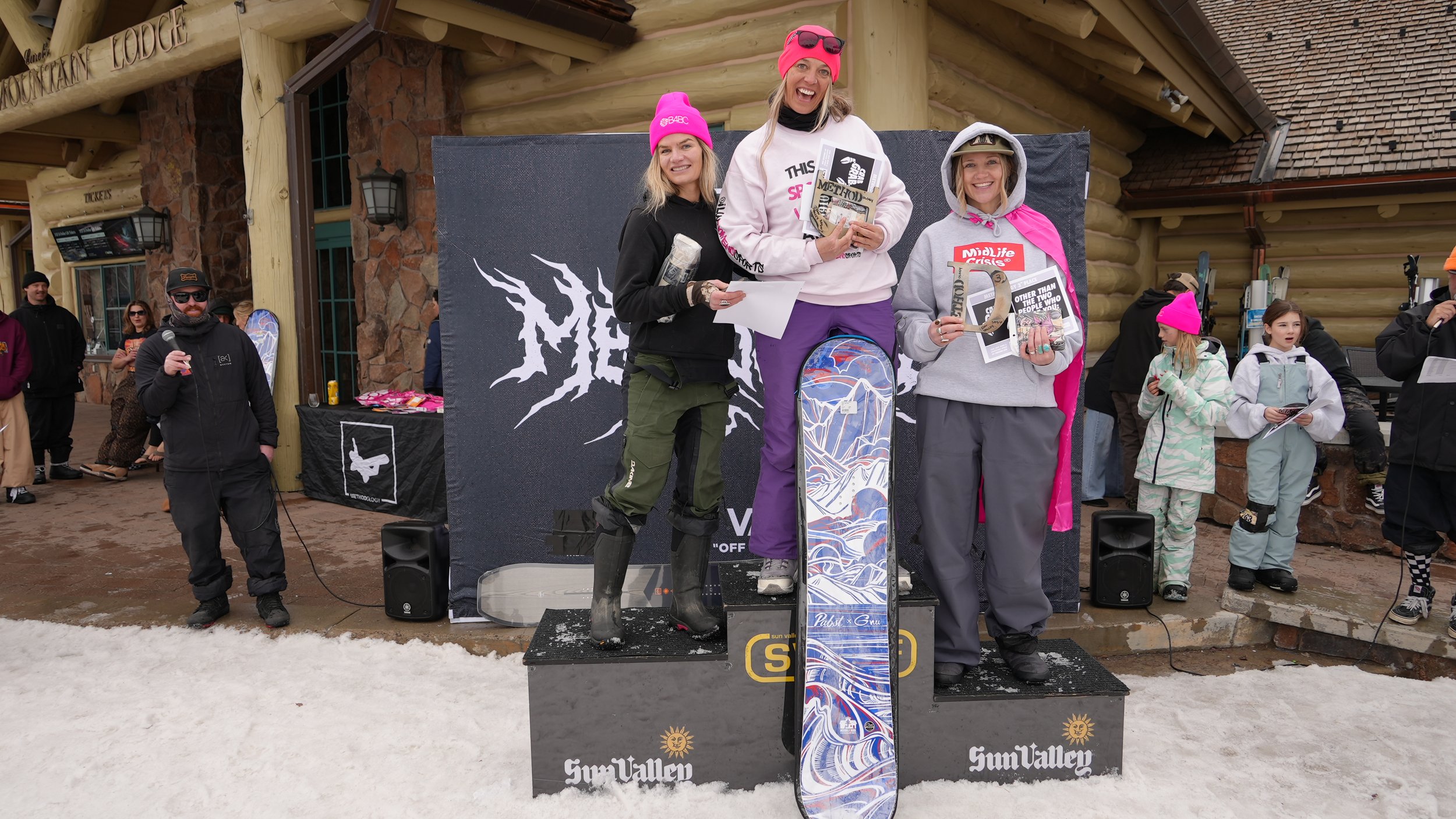 ladies winners sv.JPG