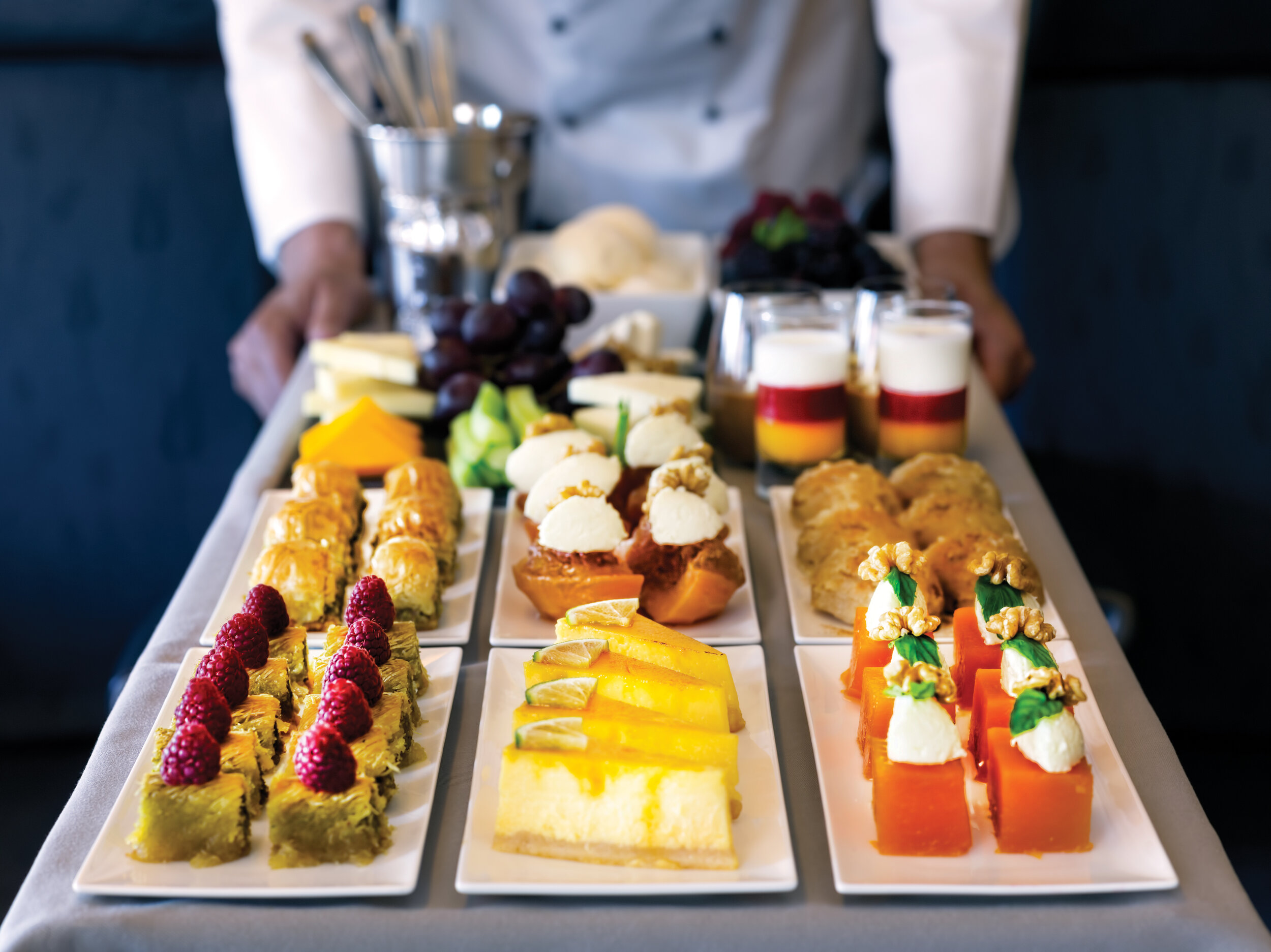 10 Iconic In-Flight Snacks That Make Us Miss Getting On an Airplane Even More