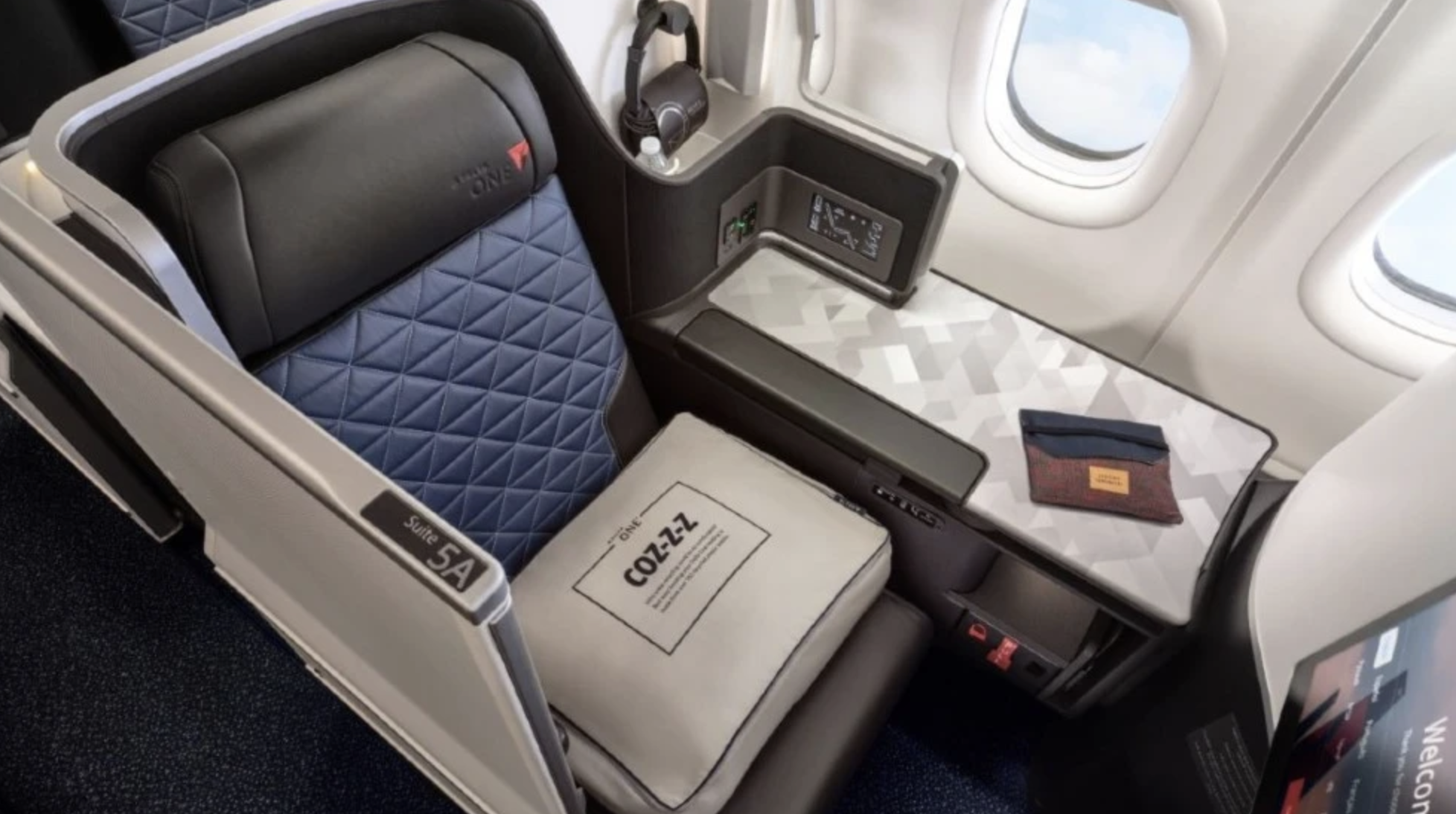 Delta’s Premium Cabin Has Plush New Bedding Made From 100% Recycled Plastic Bottle