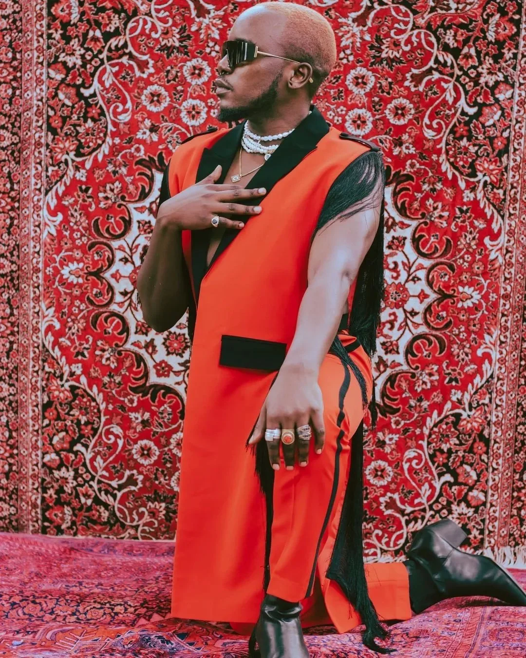 Chimano makes his solo debut with "Friday Feeling"
