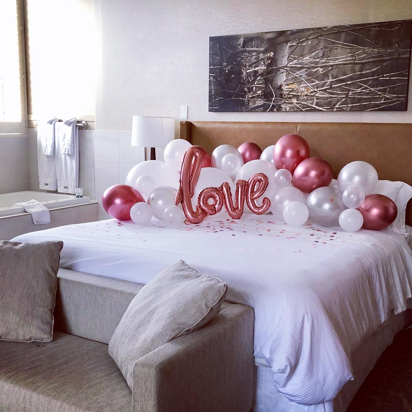 How lovely 😍💗! #bachelorette #bacheloretteparty #bacheloretteweekend #bachelorettegetaway #bachparty #bachelorettedecor #whistler #whistlerbachelorette #bride #bridetobe #luckygirl