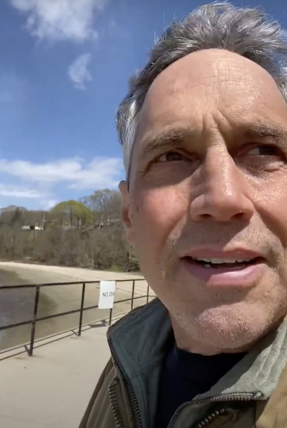 VIDEO Happy Earth Day - Going Organic