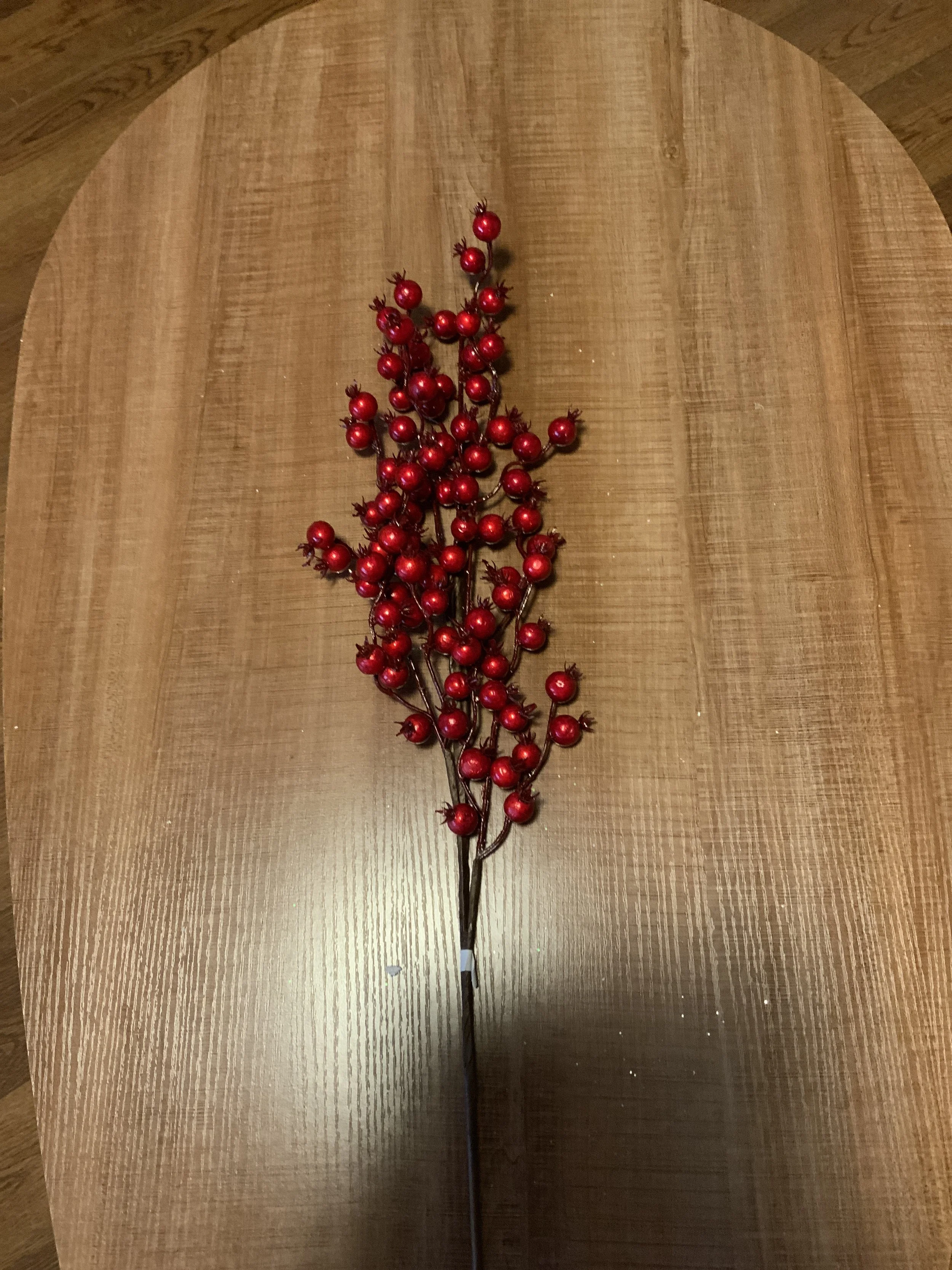 ITEM #CS18183 28IN Berry Spray