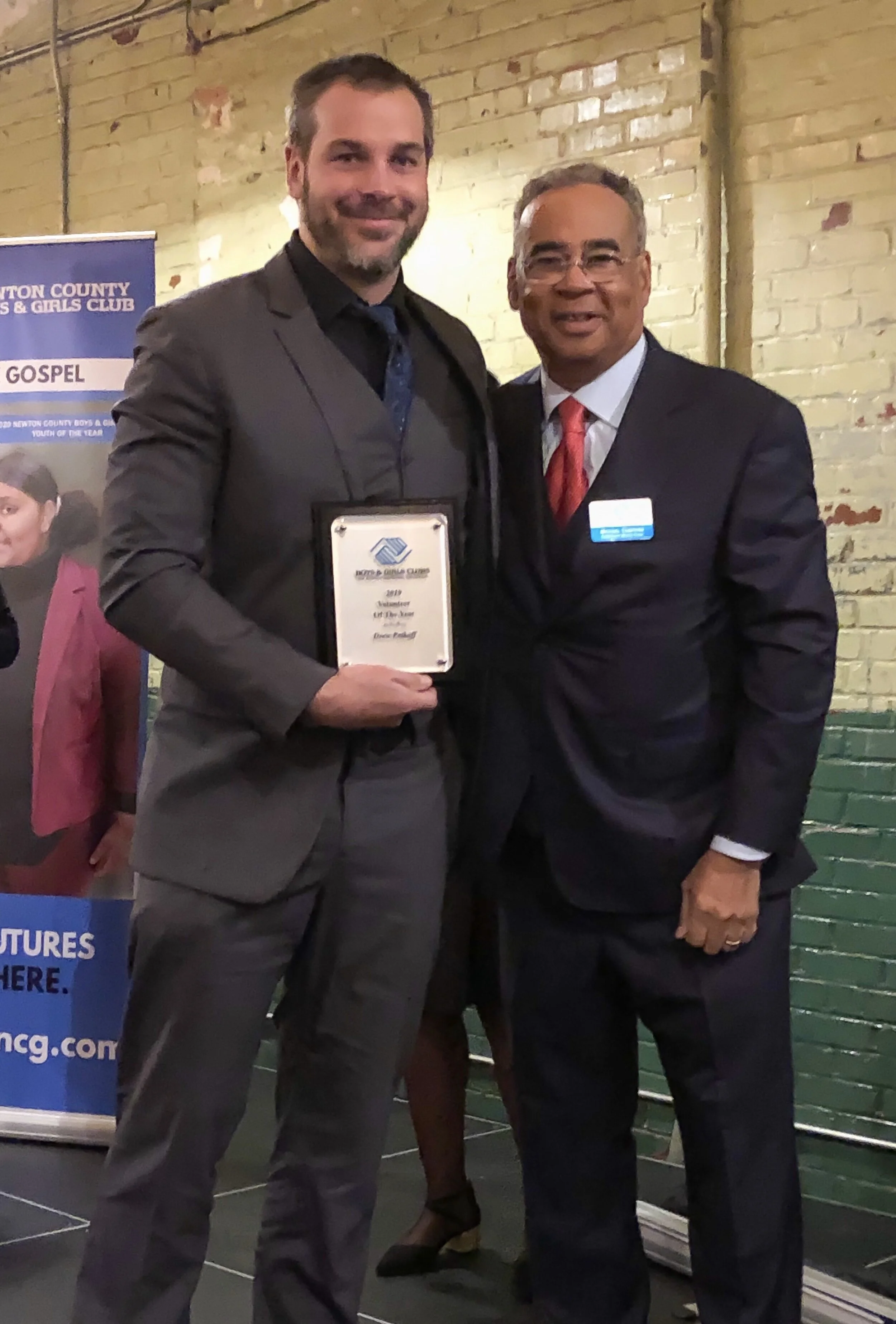 Coach Drew Petkoff Awarded Volunteer of the Year 