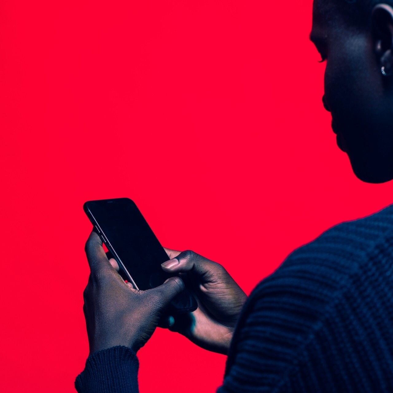 We're always on the go, and over the past few months, our client work has taken us from coast to coast. When we're on the move, our phone becomes our mobile office, and we absolutely HAVE to keep it charged. Check out our solutions for staying charge