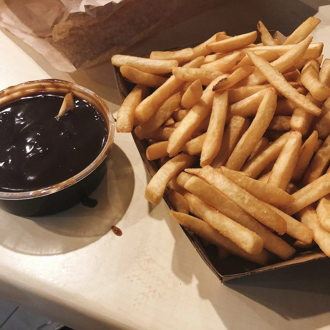 Biggest Mobs Yummy - Uncle Sam’s Hot Chips and Gravy