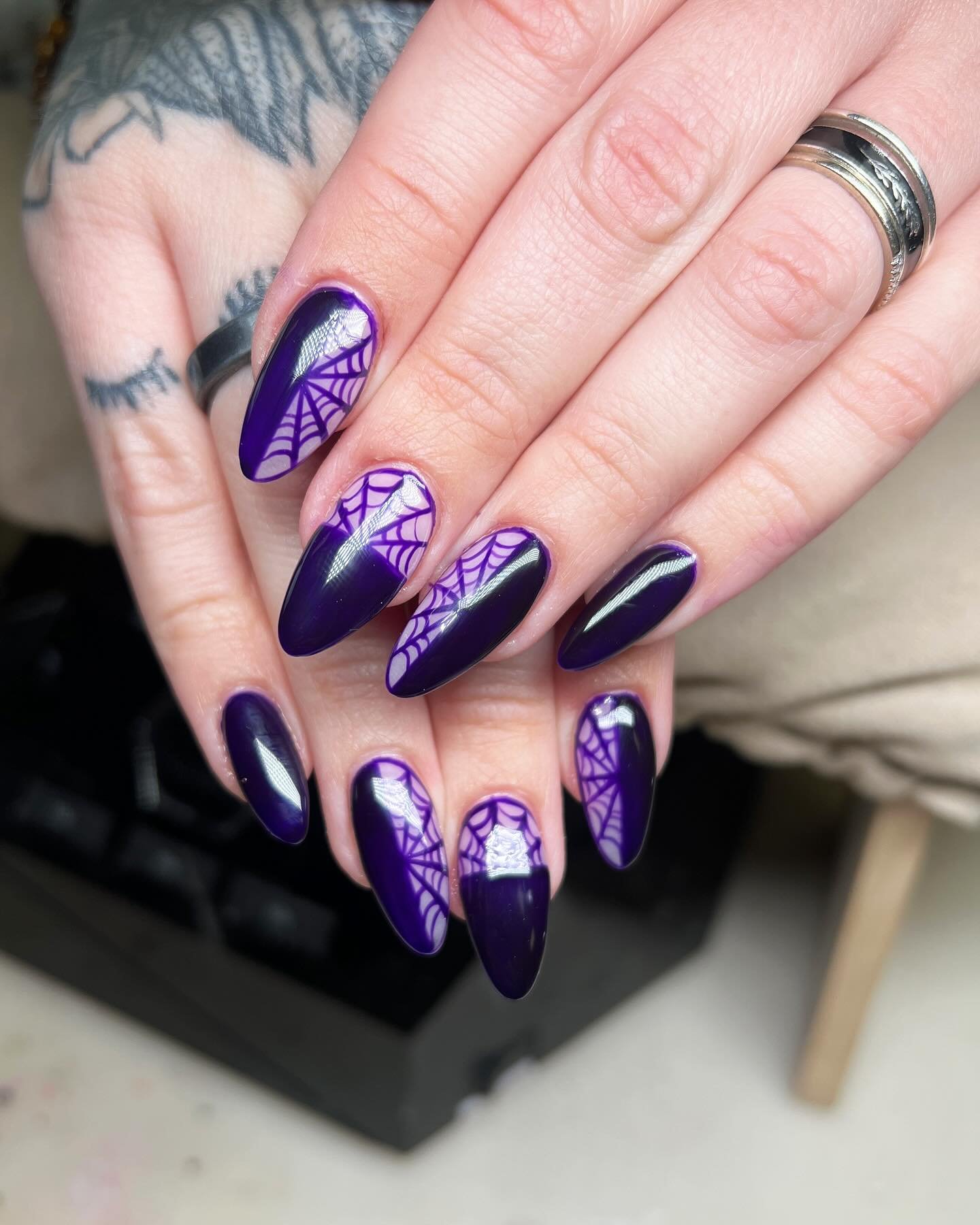 Webs for our April! 🕸️ #acrylicnails