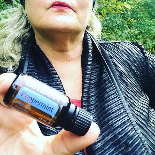 Why wouldn&rsquo;t you just want more focus in your life? 🌵🔥💜Savvy Chic Global Women with Impact / we have so much creative imagination that&rsquo;s inside of all of you to identify! 
Experts know this is the gem oils in a bottle !
Peppermint is v