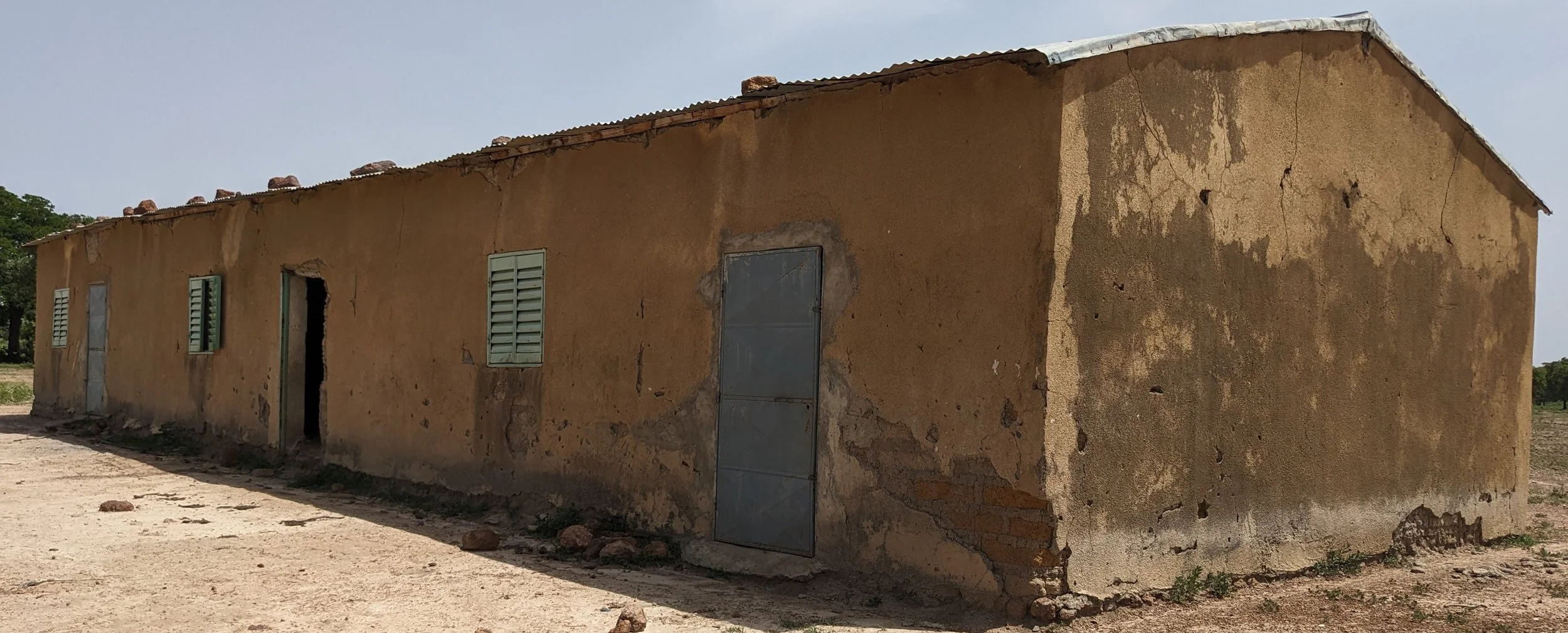 Baoubamanan temporary school complete pic 1.jpg