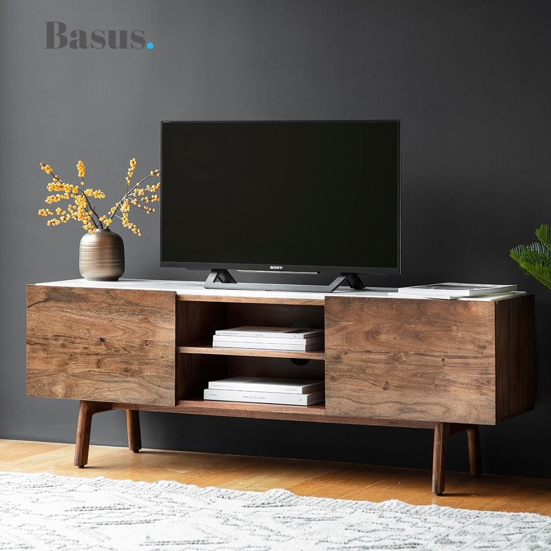 Introducing the Barka Media Unit 📺🪵 where timeless design meets natural charm. This piece will warm up any room and is now available to order.