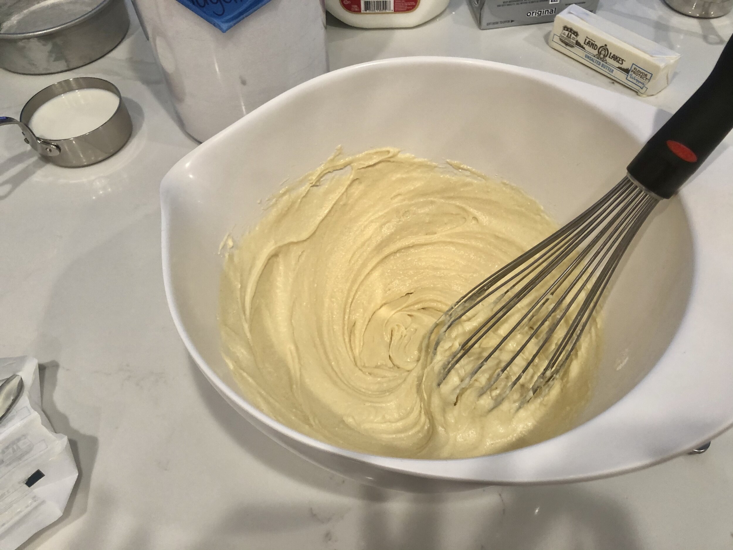  Mix until the batter is smooth. 