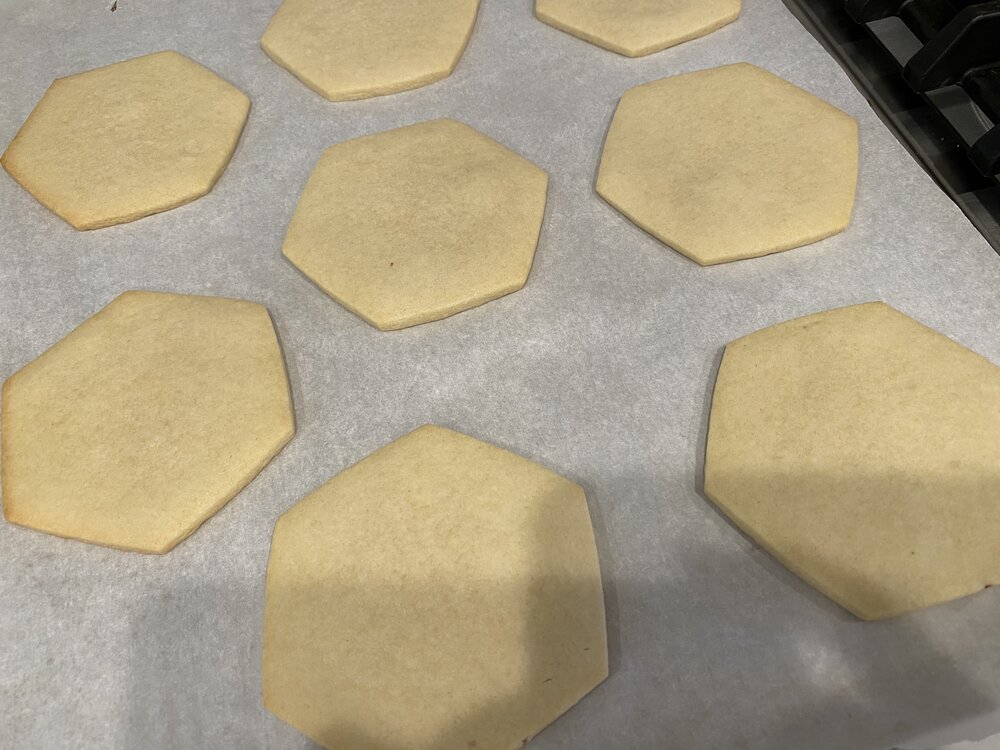  For more tips on baking sugar cookies so they don’t loose their shape click here. 