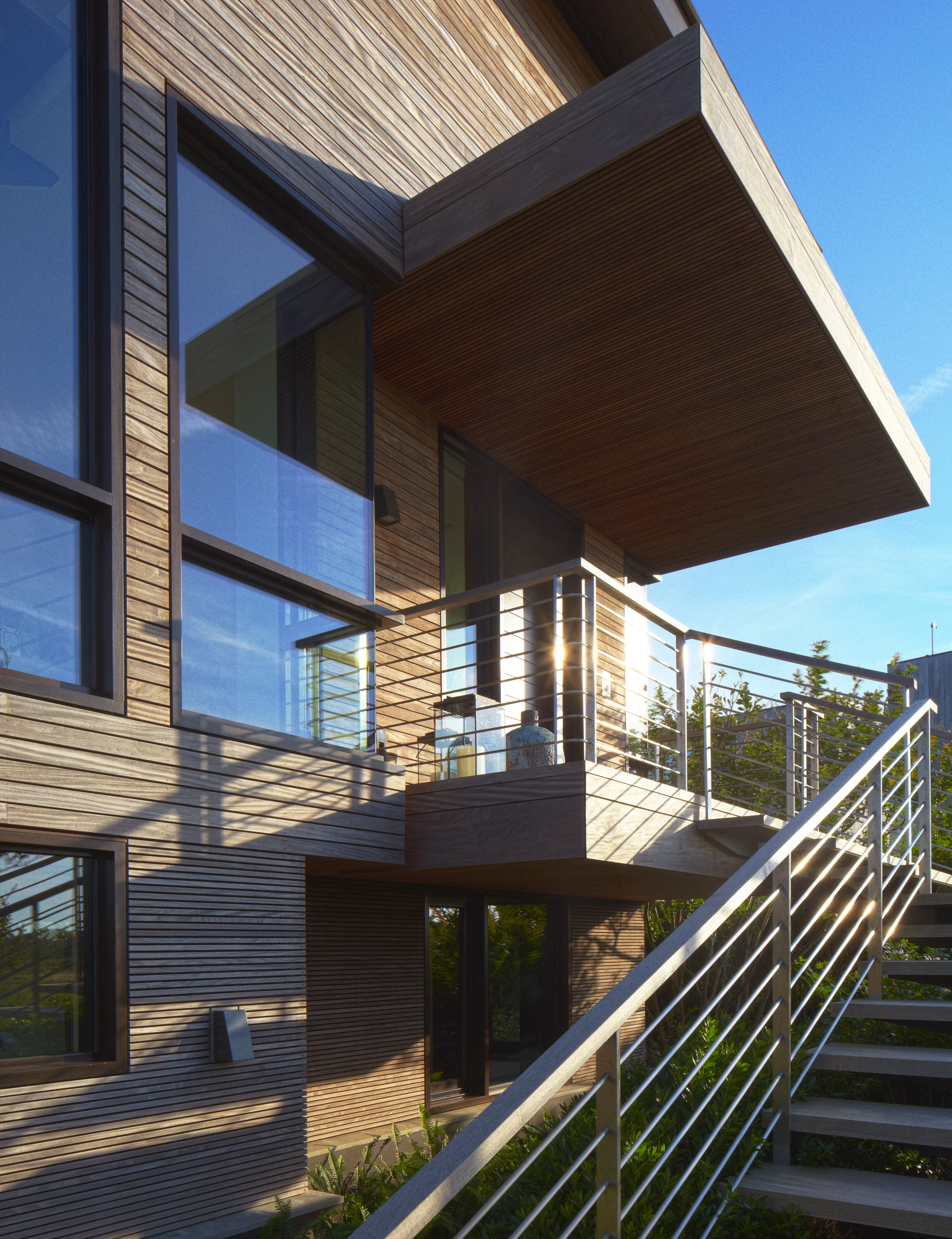 FrontStair_HDR2.jpg
