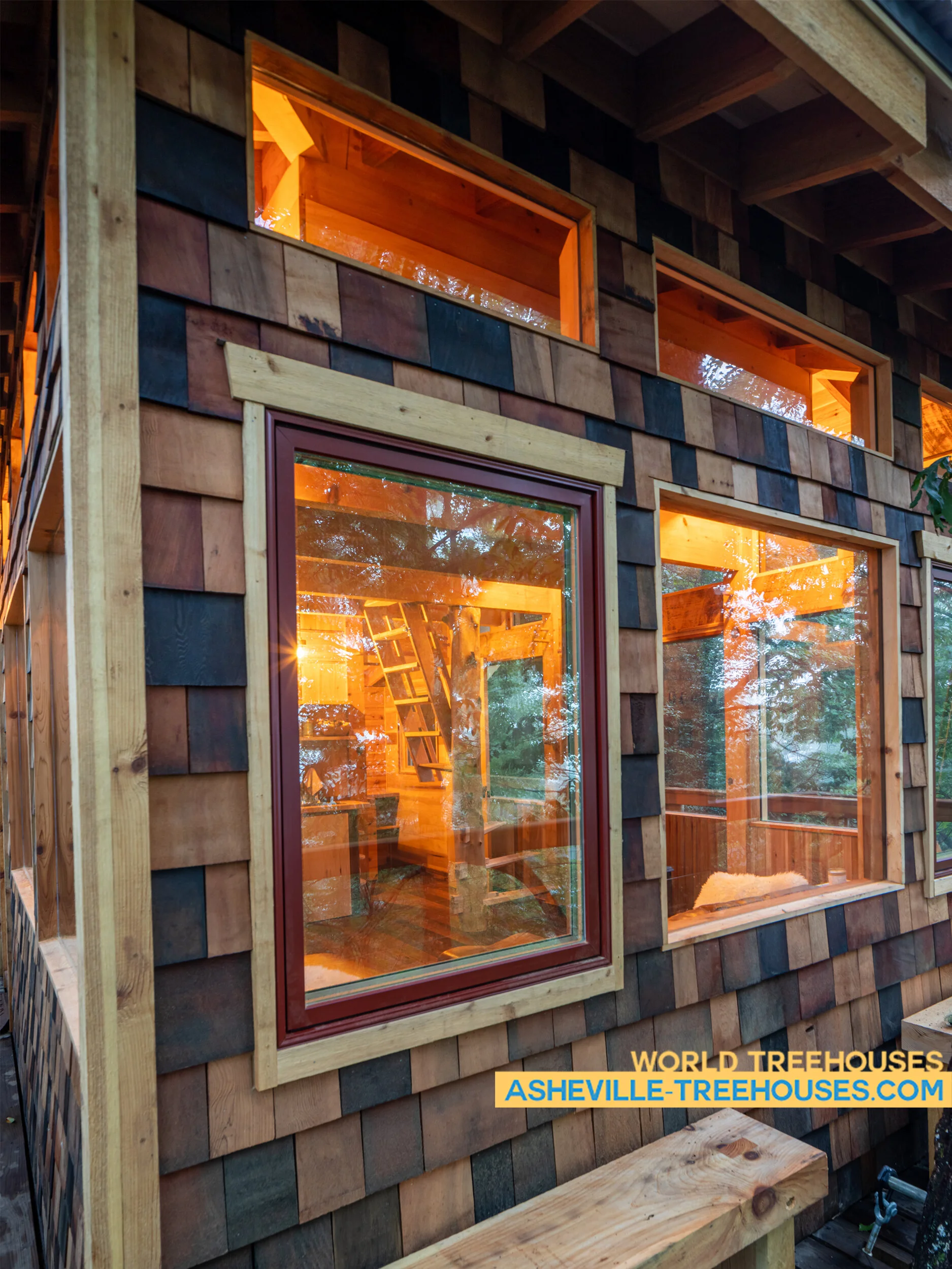 Asheville Custom Tree house Builder: Watching the seasons unfold from your treehouse window