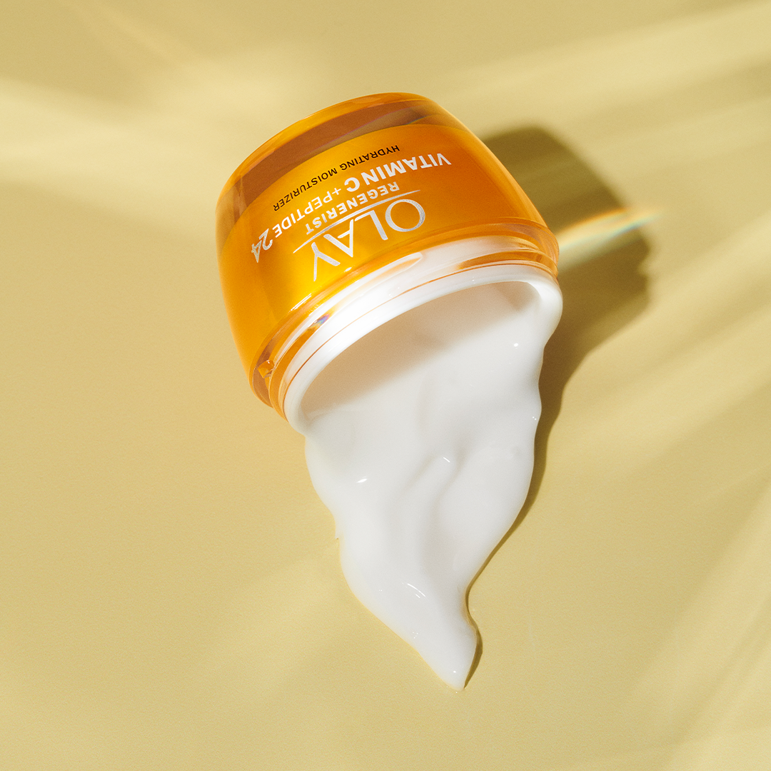 OLAY_TextureInStudio_2_Moisturizer-Texture_FINAL_JENNA_GANG_061 MAIN_03VERSION.png