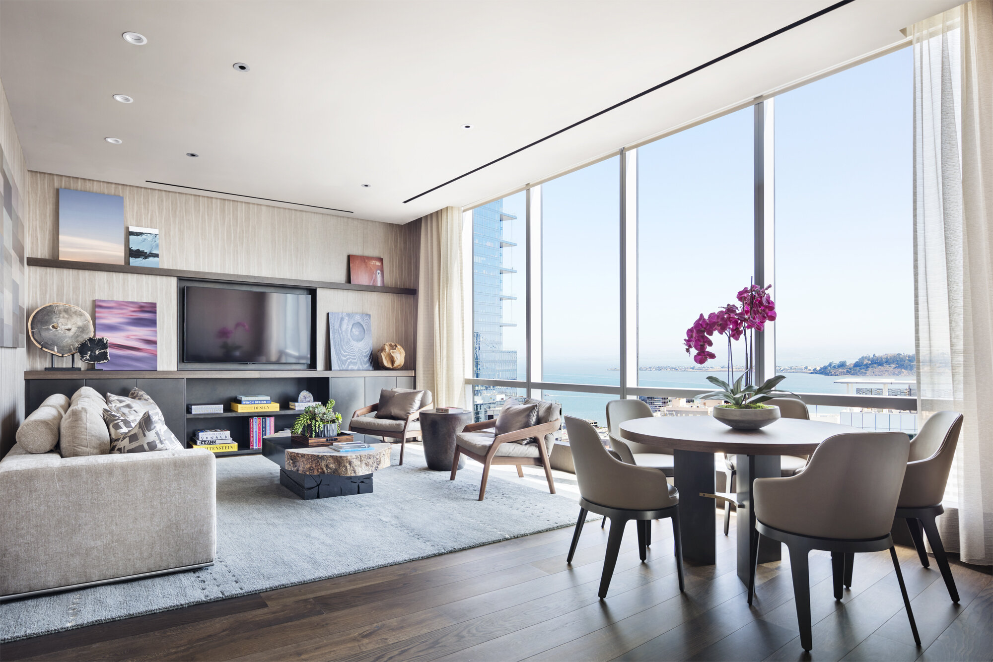 Sky Lounge.jpg