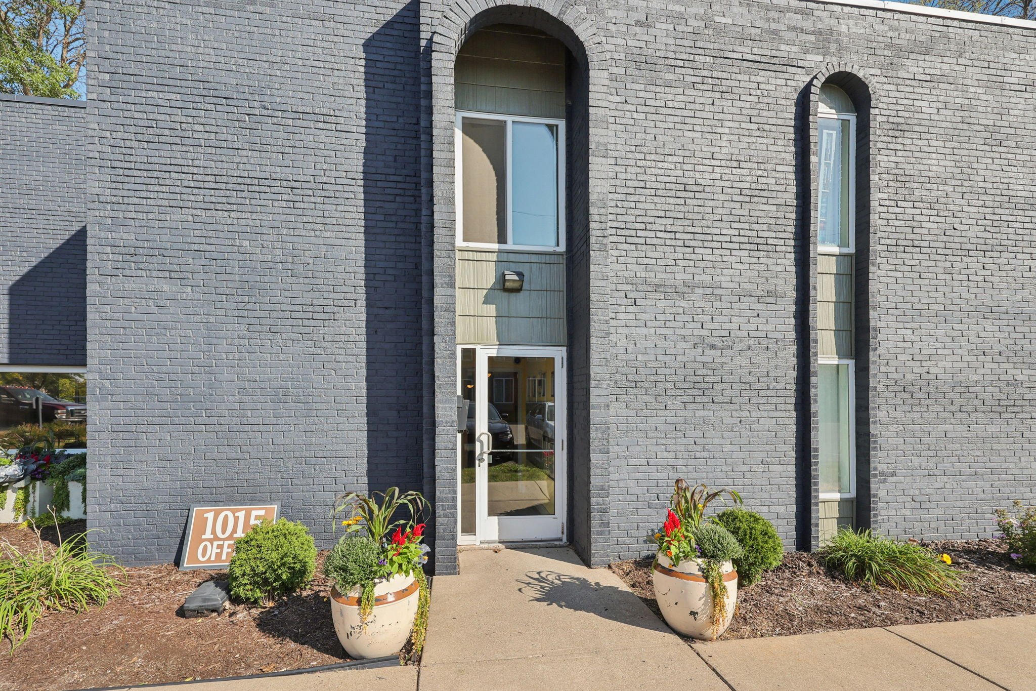 3-web-or-mls-2nd St NE-S1709-003.jpg