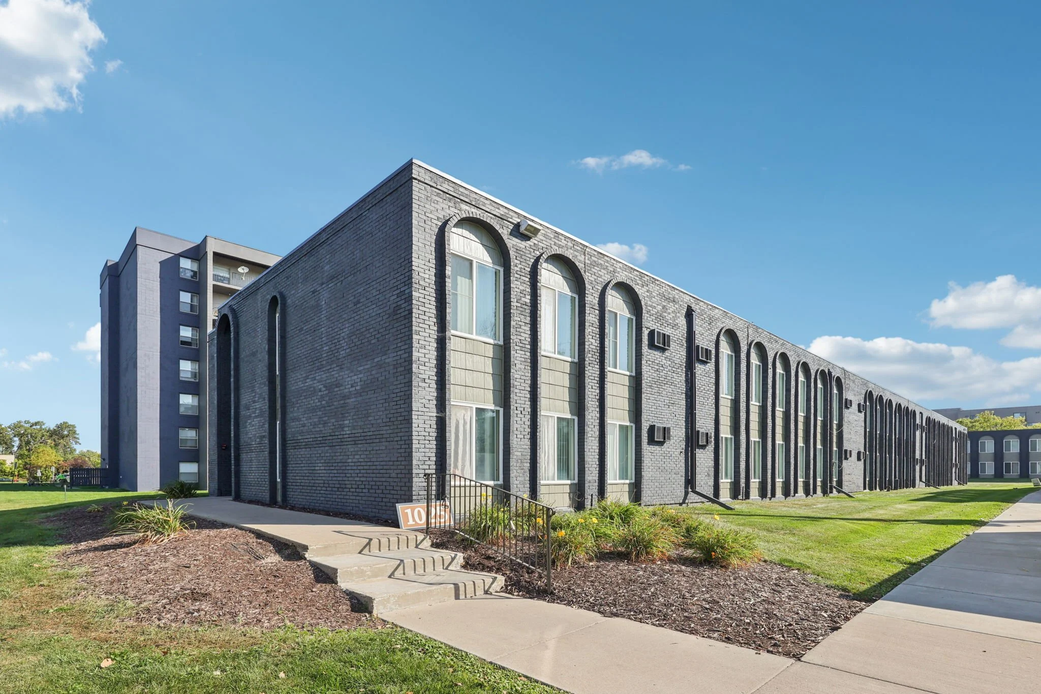 1-web-or-mls-2nd St NE-S1709-001 (1).jpg