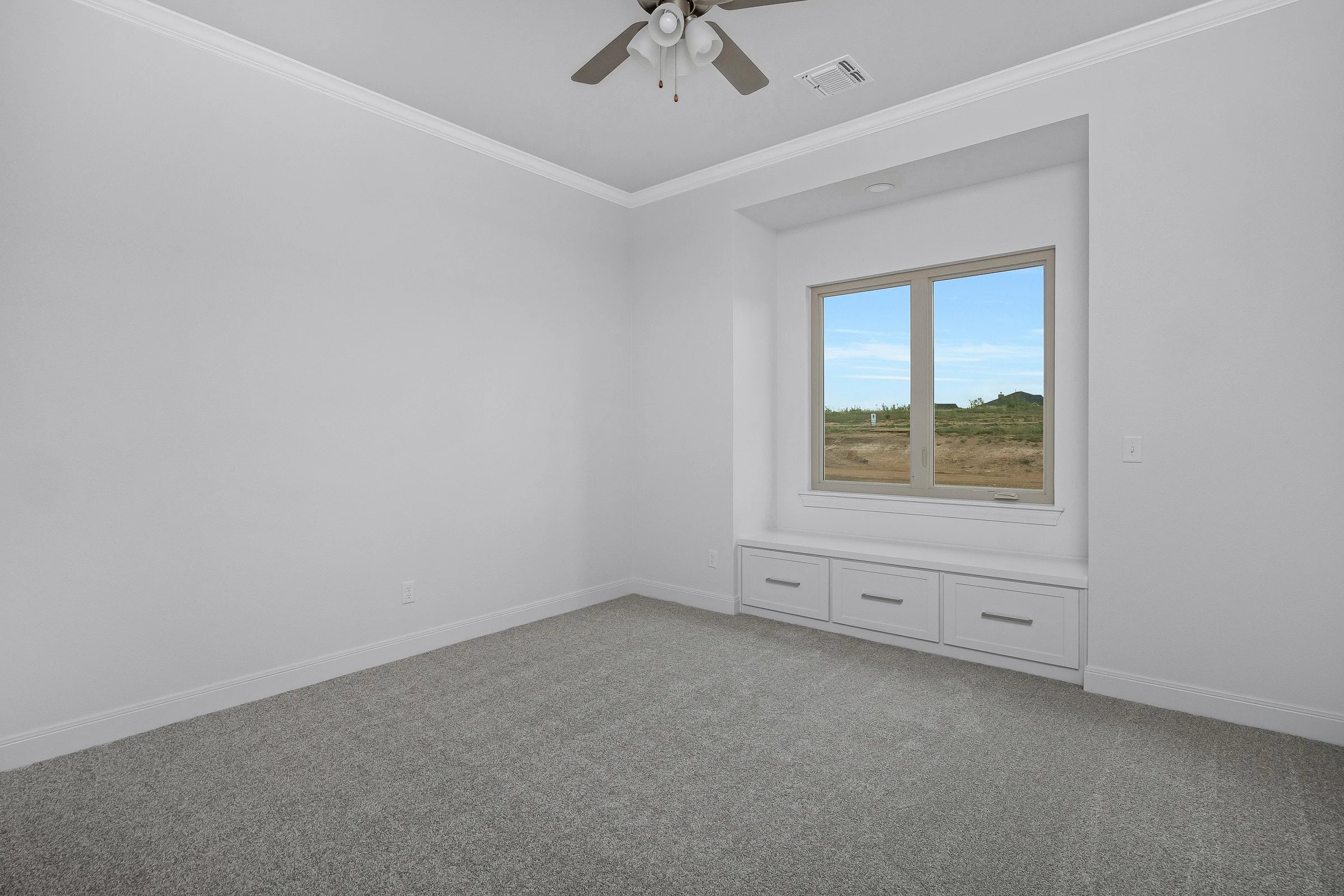 31-Bedroom 3.jpg