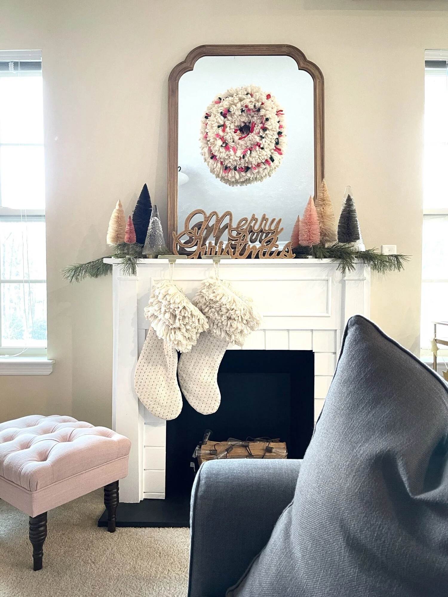 CHRISTMAS APARTMENT TOUR