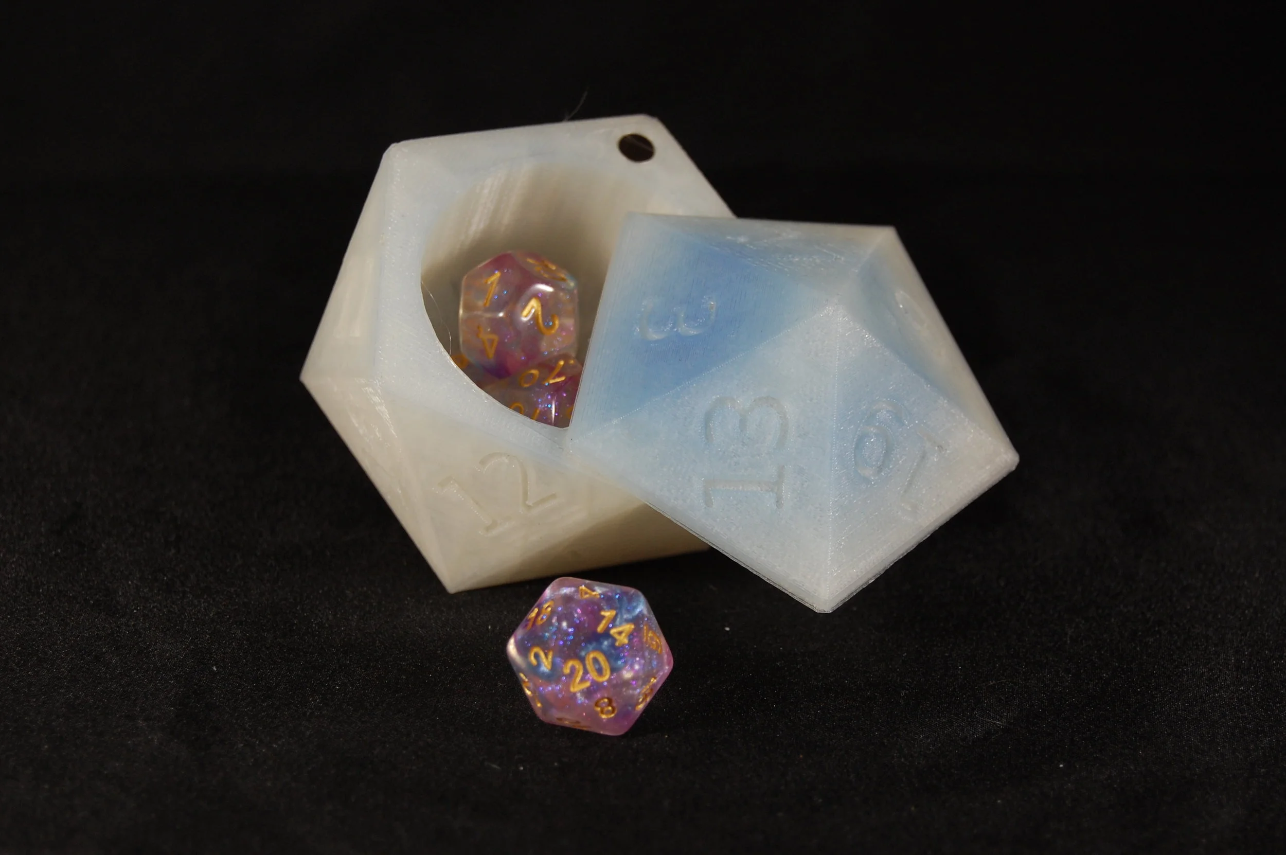 D20 Dice Box - UV Reactive Translucent to Blue