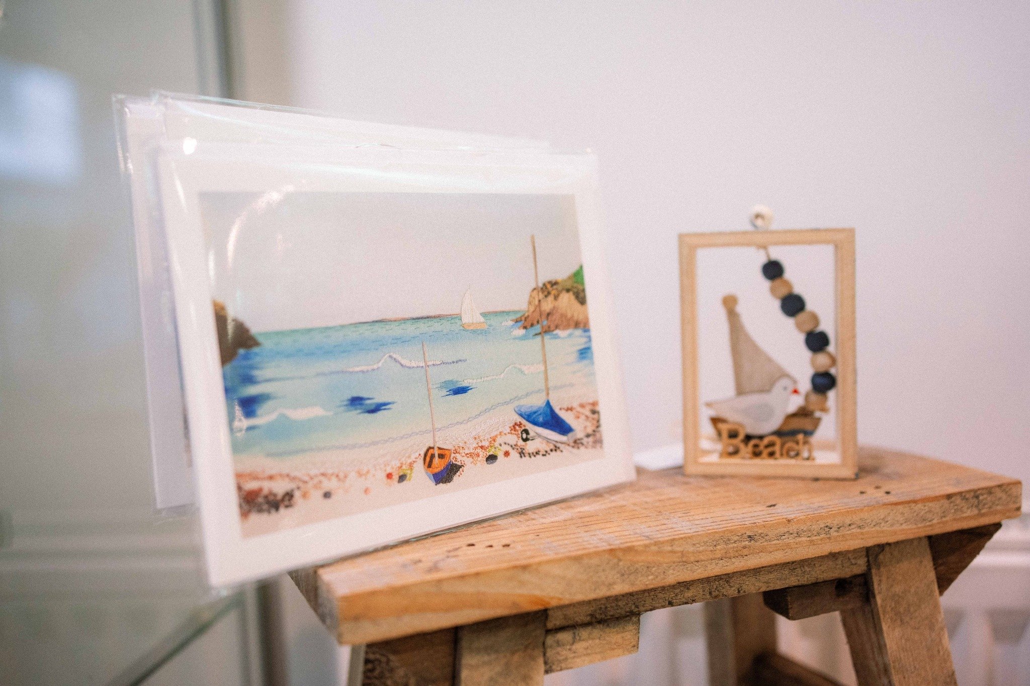 Love these beach-themed cards from Lucinda's art ❤️

These are prints of Lucinda's original hand-embroidered pieces and would make great greeting cards.

www.mhgallery.org/lucinda-thompson

#supportlocal #supportsmallbusiness #llanelli #carmarthenshi