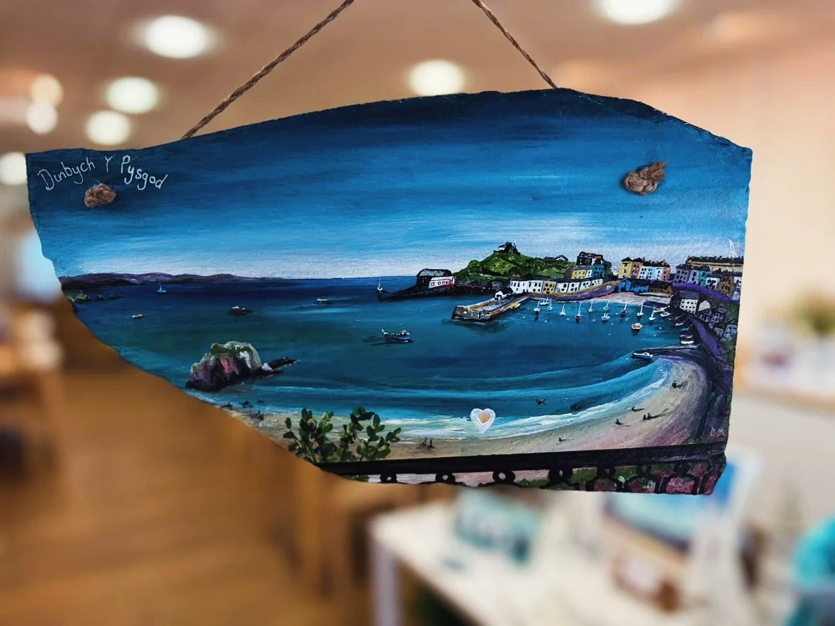 ✨ New Artist &ndash; Sara Jones ✨

We&rsquo;re delighted to welcome Sara Jones to Gallery Art + Coffee!

Sara&rsquo;s work is rooted in her love for West Wales, the place she grew up and still calls home. Living between the rolling Preseli Hills and 