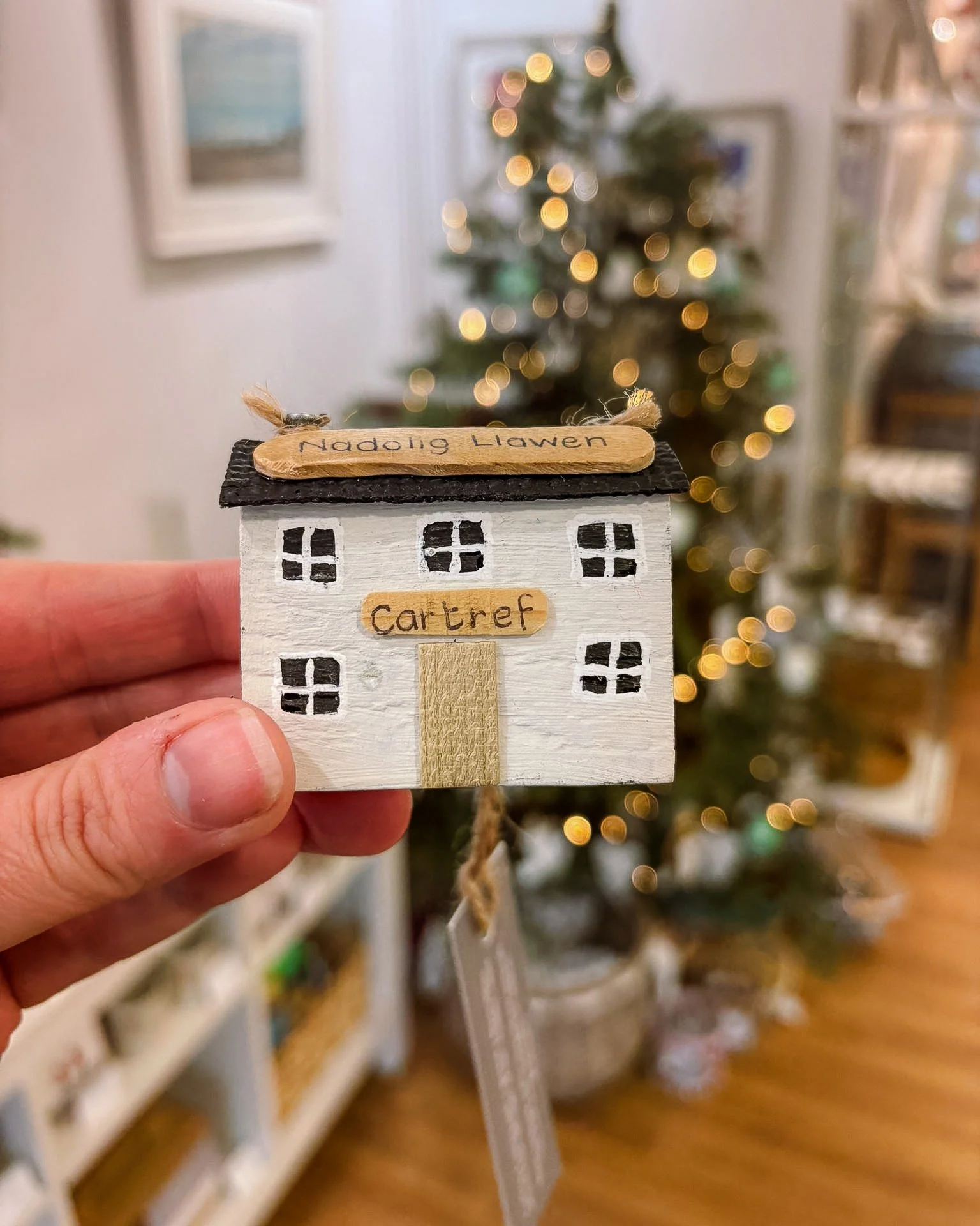 🏠✨ New In &ndash; Miniature Christmas Houses by Sialc! ✨🏠

We&rsquo;re delighted to share that hand-crafted miniature Christmas houses from Sialc are now in stock. Each little house is full of charm, carefully made and perfect for adding a touch of