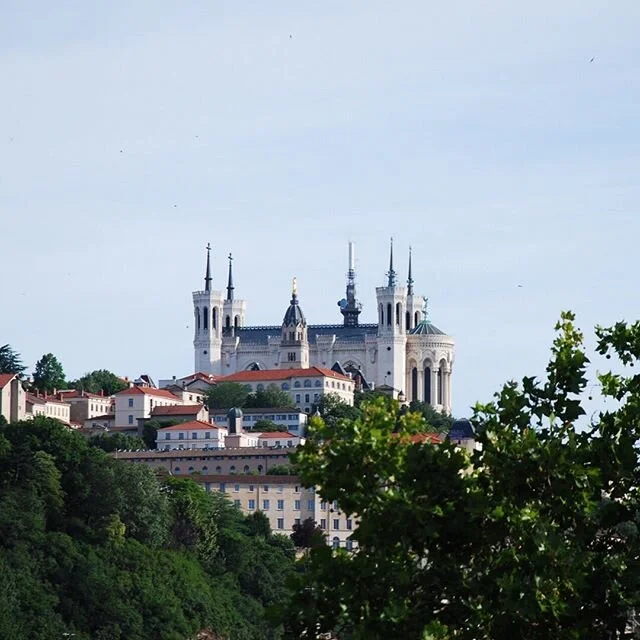 Oh quelle est belle, la basilique Notre Dame de Fourvi&egrave;re ! 😍 📍#fourviere #lyon #lyoninbox #lyoncity #lyonfrance #lyontravel
