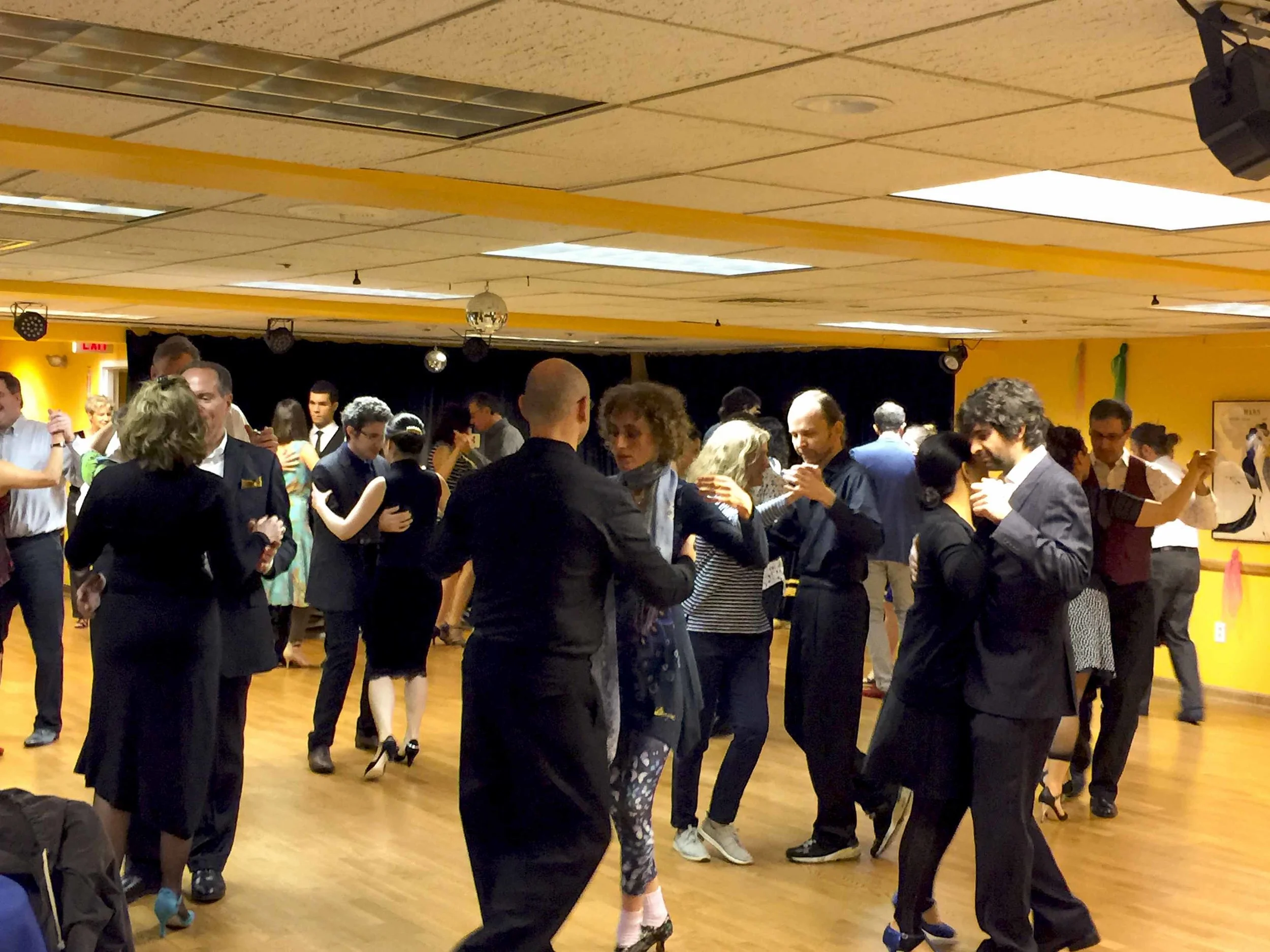 Tango-graduation-2018-11-11.jpg