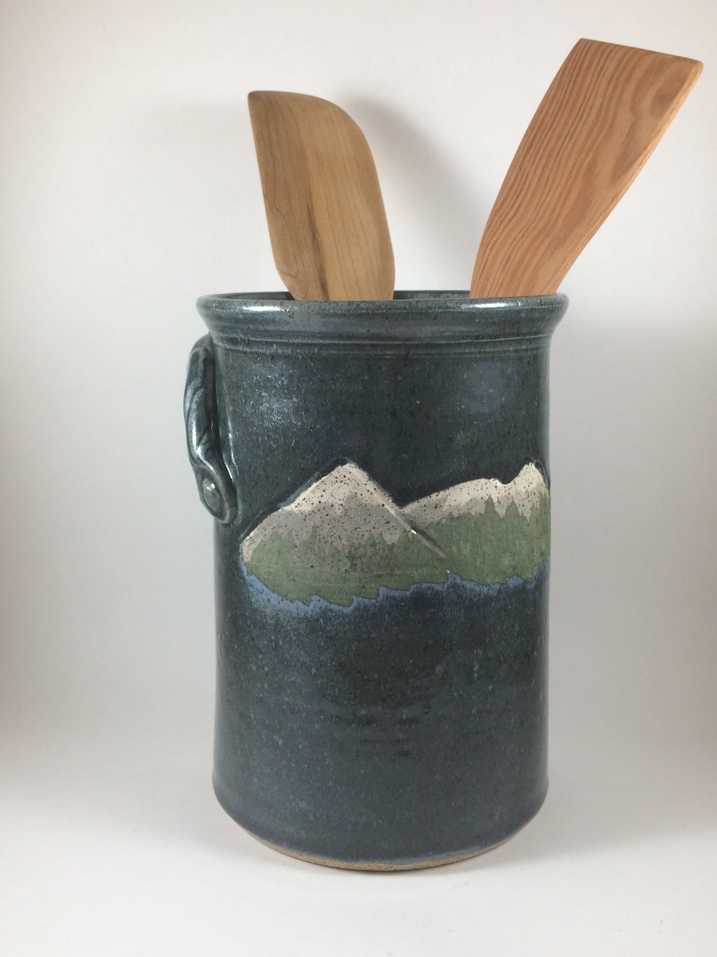 Mountain Pattern utensil holder handcrafted by Michael Gibbons of Nutfield Pottery, Derry, NH, USA