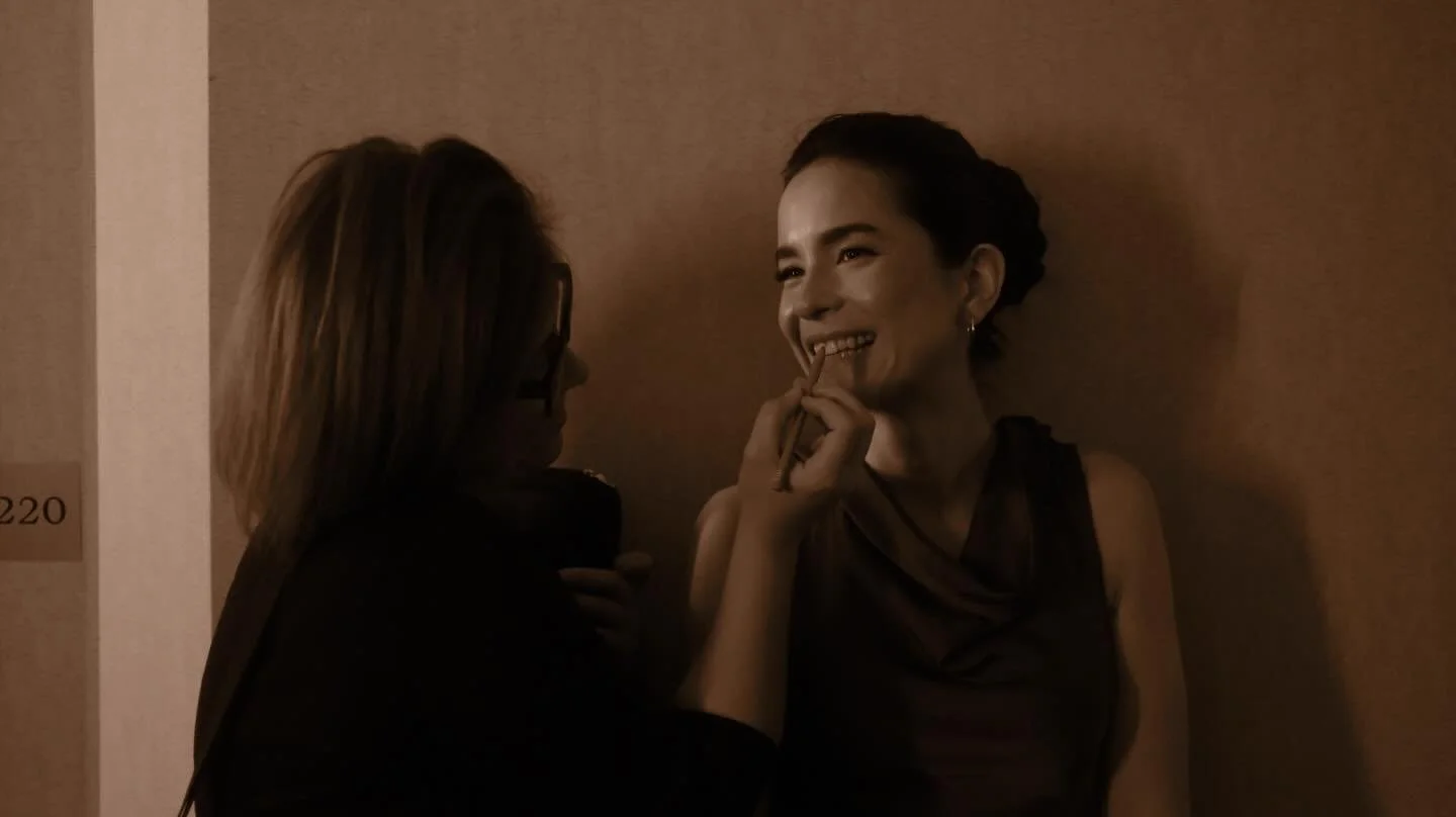 Get you a girl who looks at you, the way @jennyraven_  looks at me 🥵