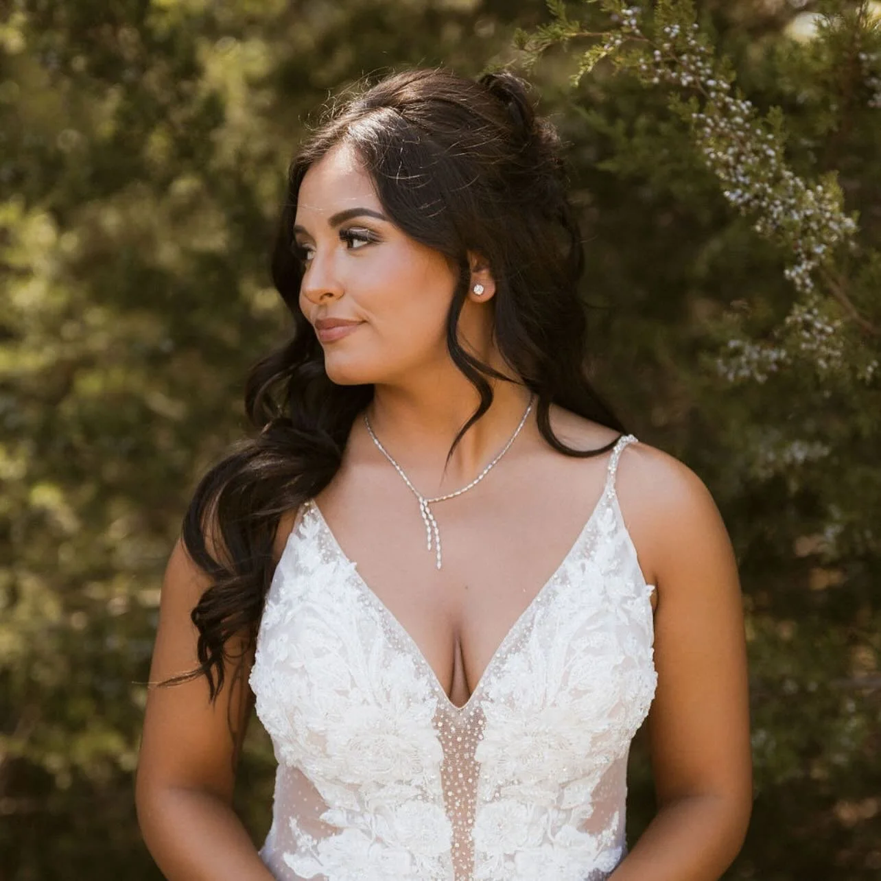 We hope you had a great thanksgiving with loved ones! November is coming to a close which means it&rsquo;s winter wedding season! If you&rsquo;re a winter bride, it&rsquo;s never too late to book a trial with your fave glam team ❄️

PC📸: @rhyan.t.ph