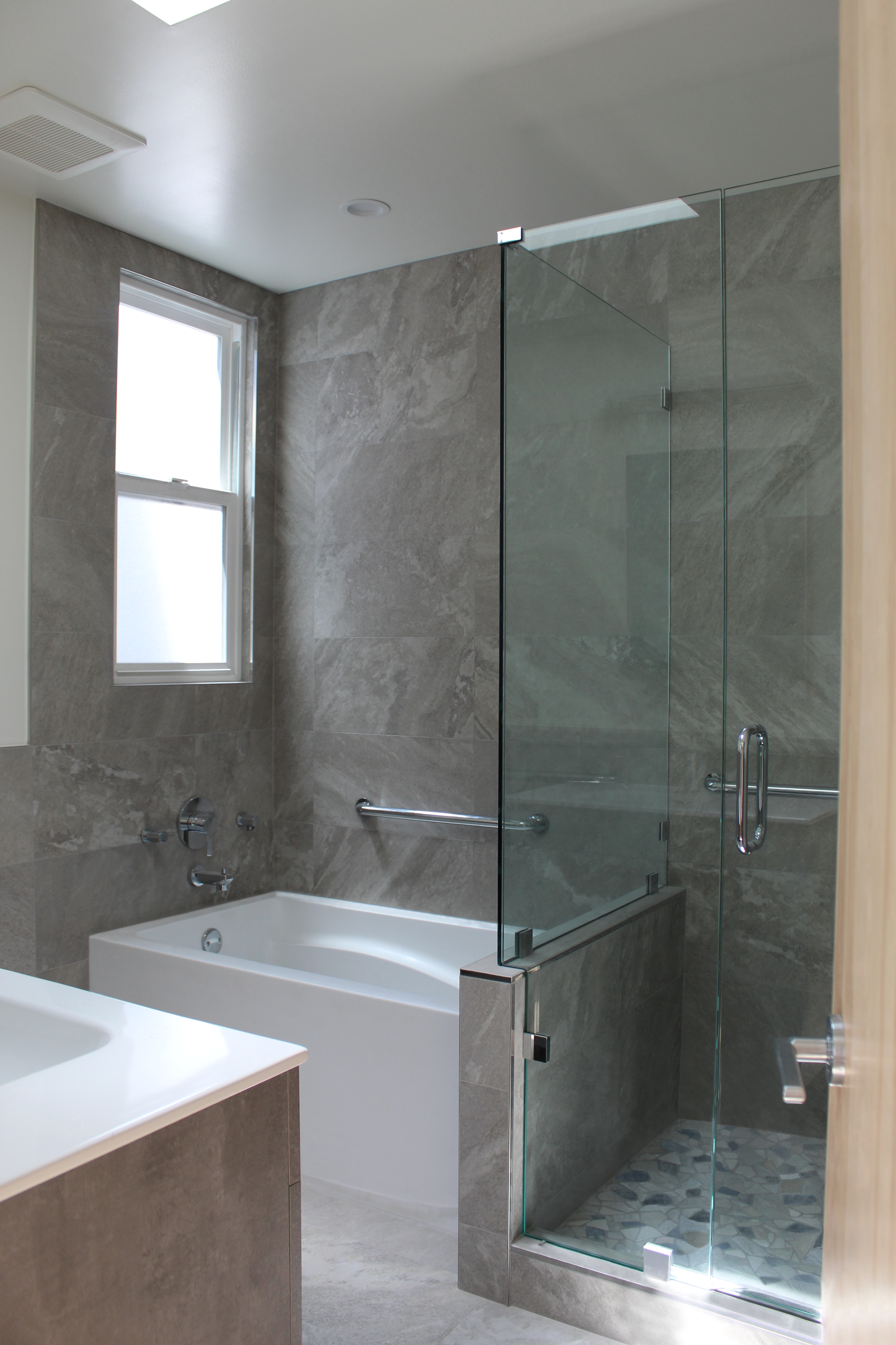 bathroom_new.png