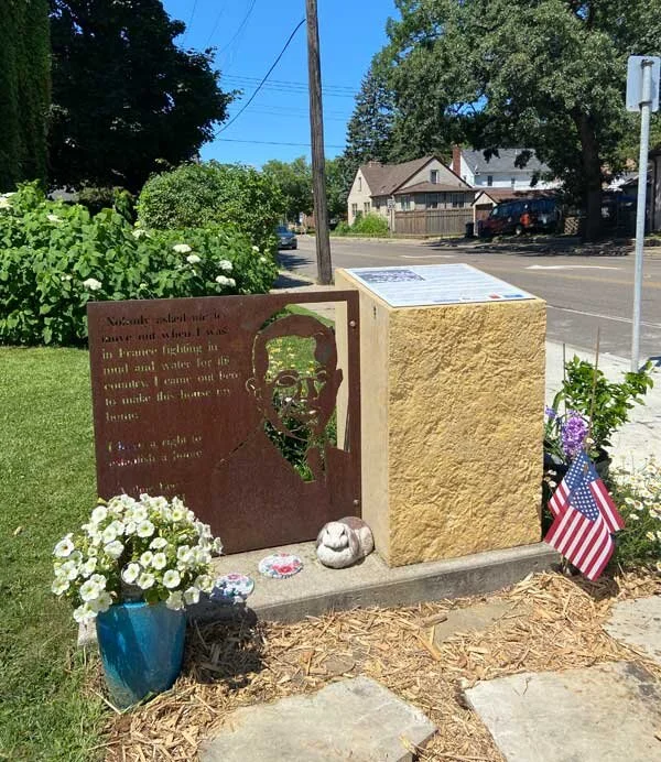 Arthur & Edith Lee Family Memorial