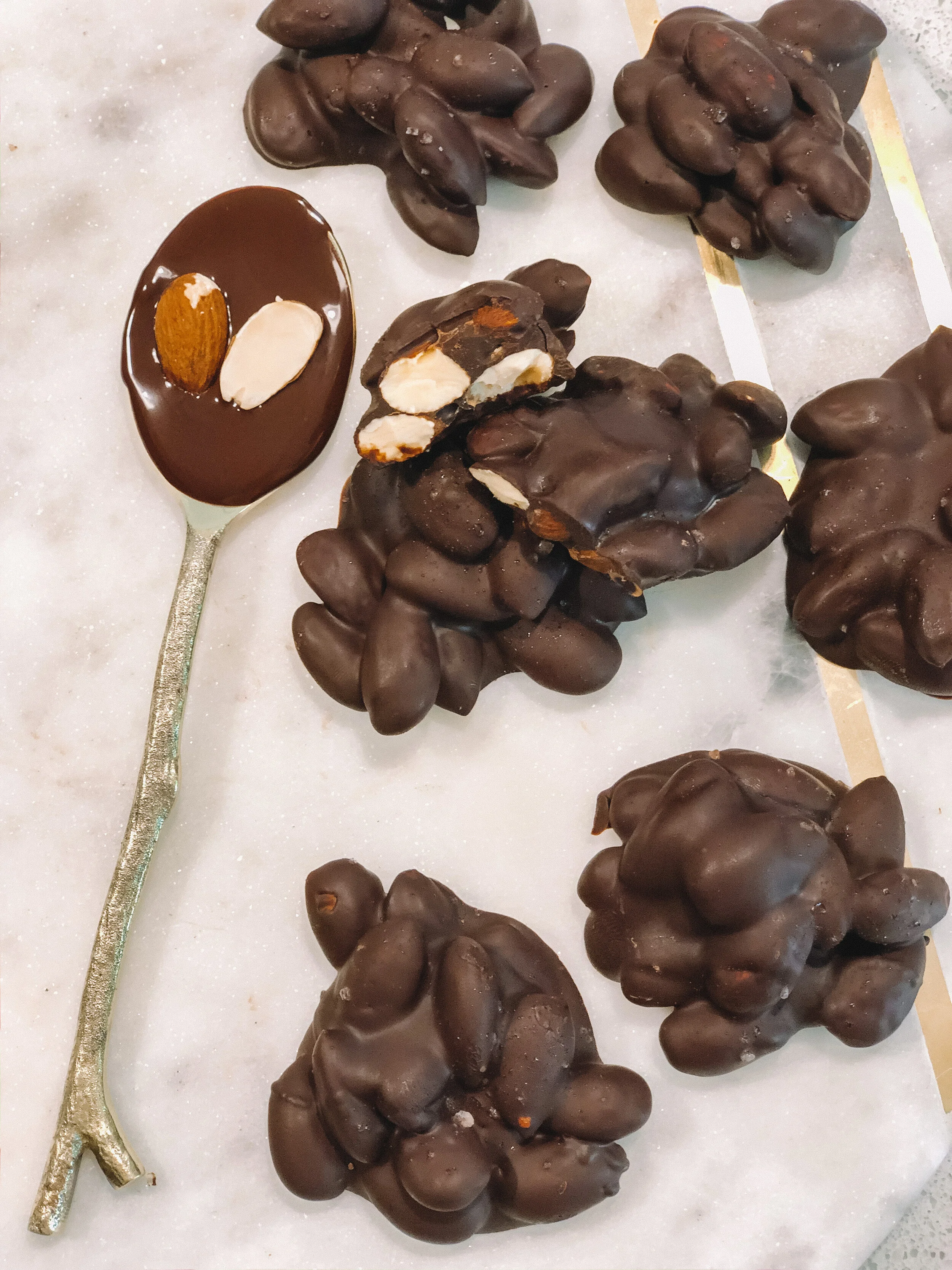 Dark Choc Almond Clusters