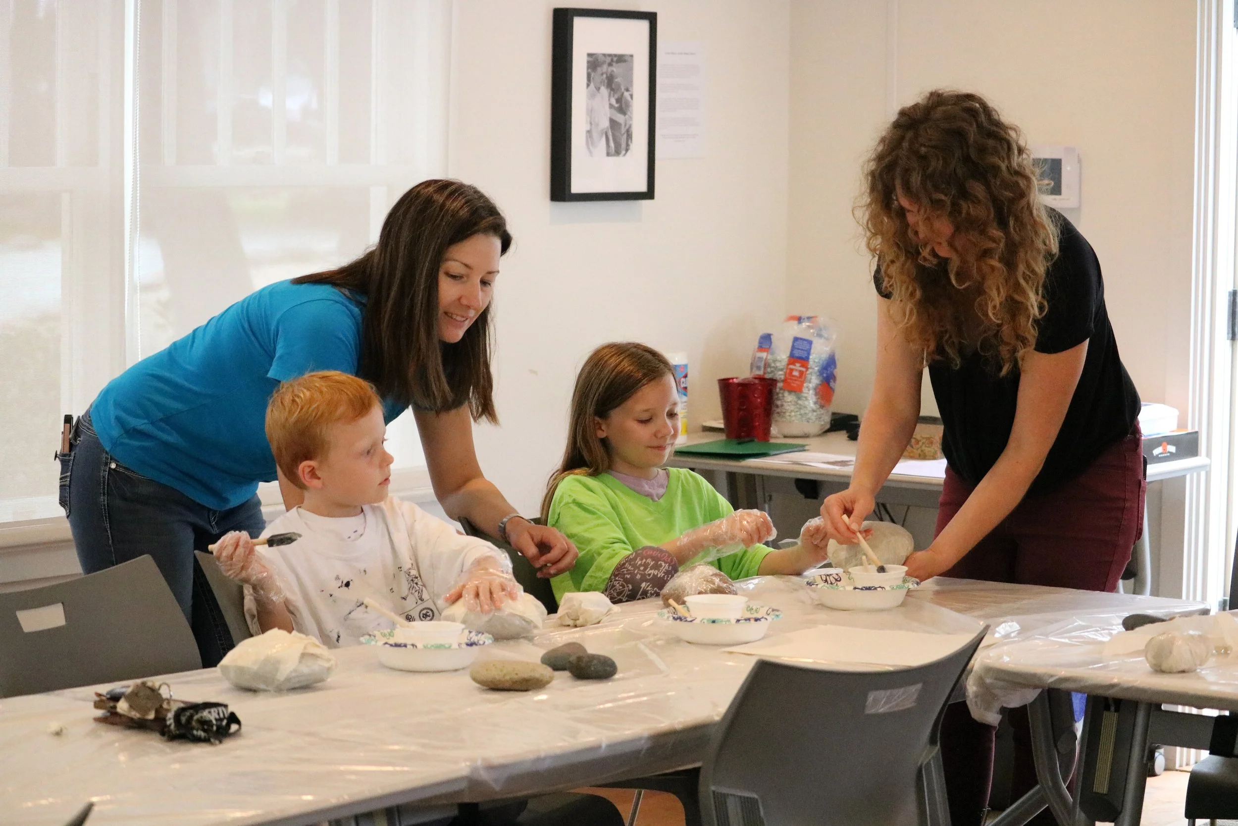 As part of the development of this piece, participants were invited to bring rocks from their local landscapes. A one-day workshop was held in which visitors to the La Jolla Historical Society were invited to make paper casts of their rocks using a 